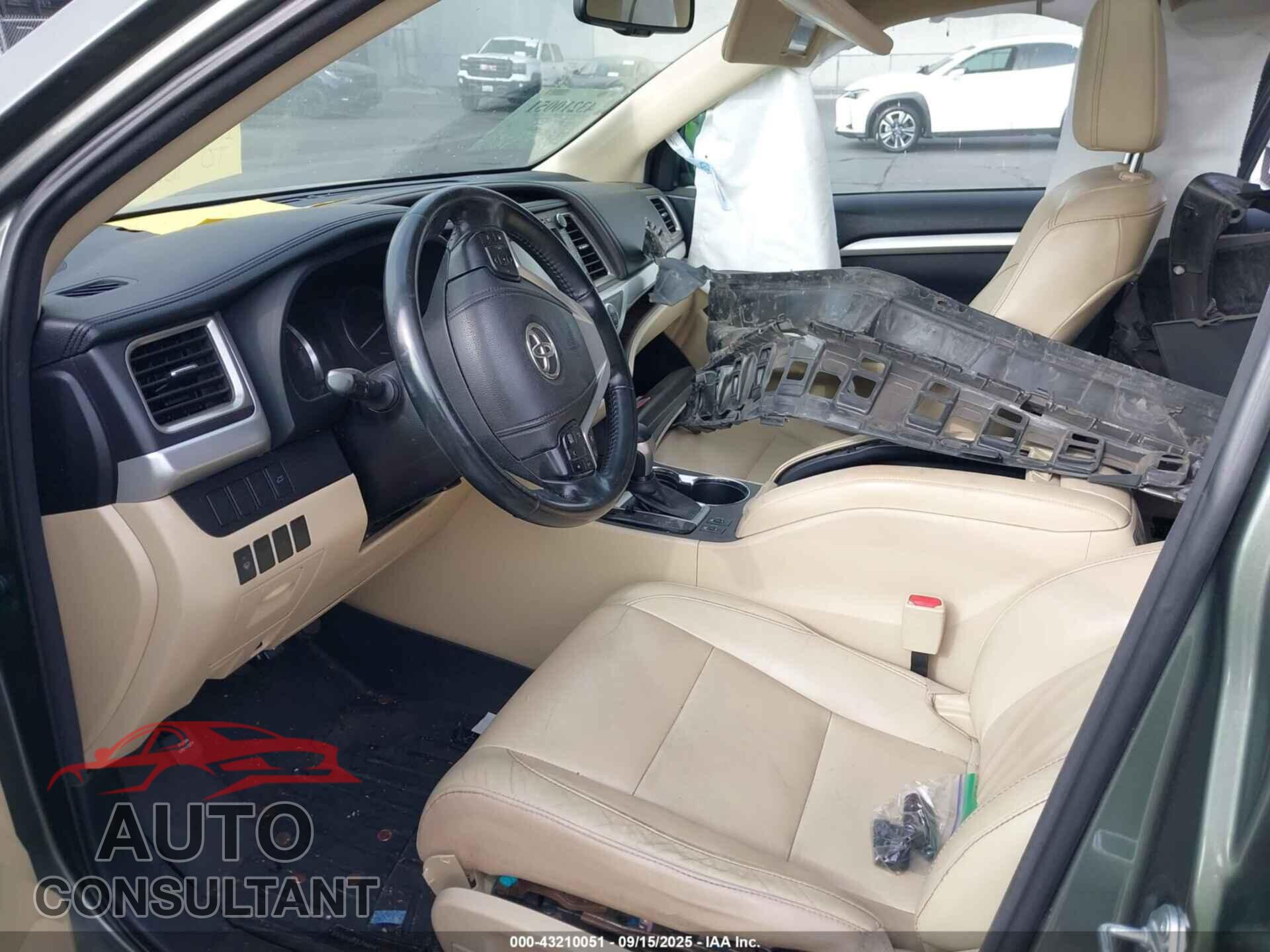 TOYOTA HIGHLANDER 2015 - 5TDKKRFH9FS047585