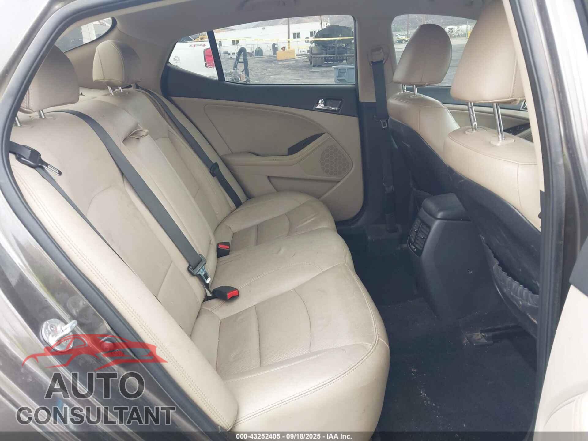 KIA OPTIMA 2013 - 5XXGN4A70DG107766