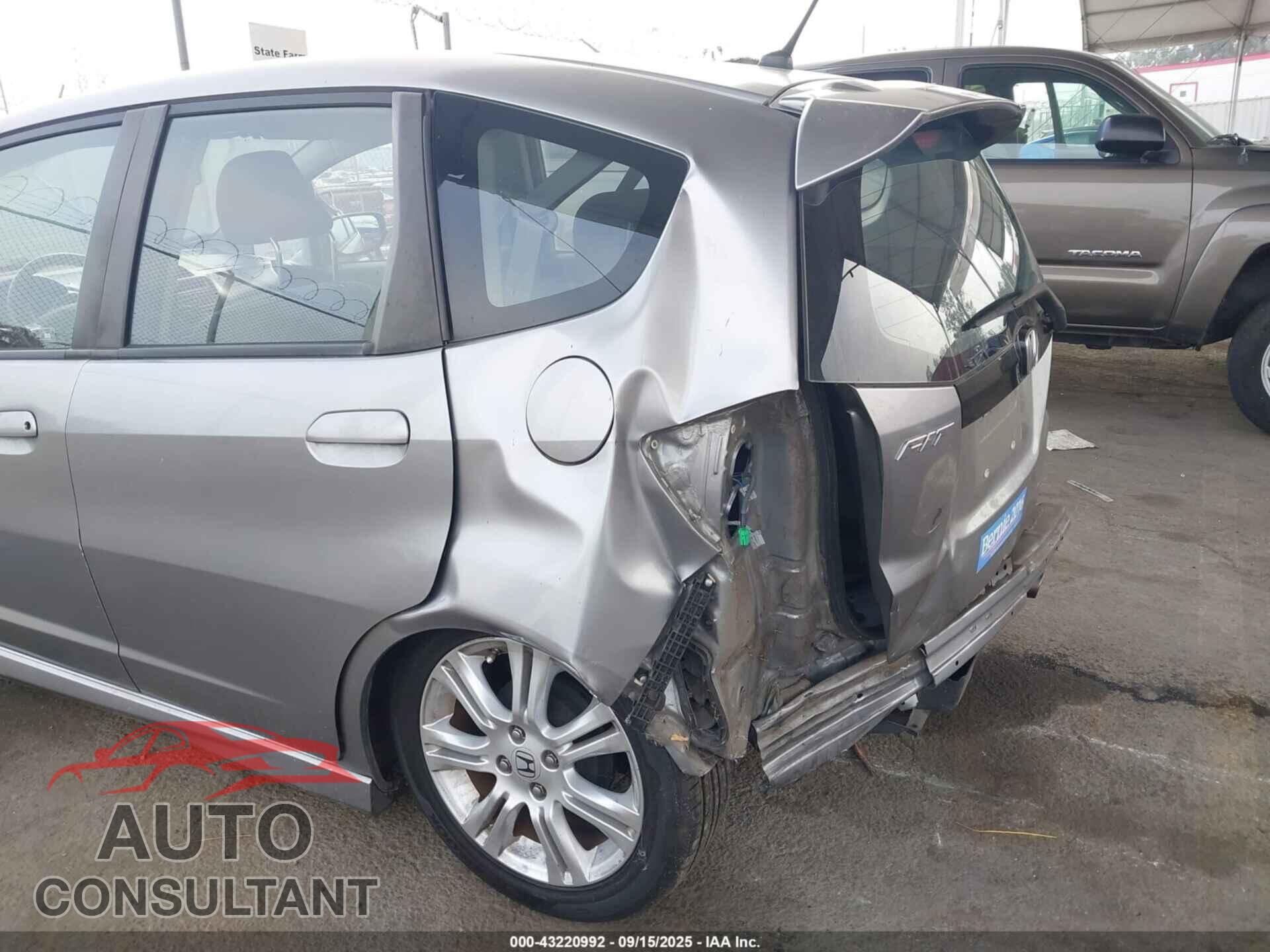 HONDA FIT 2009 - JHMGE88459S003272