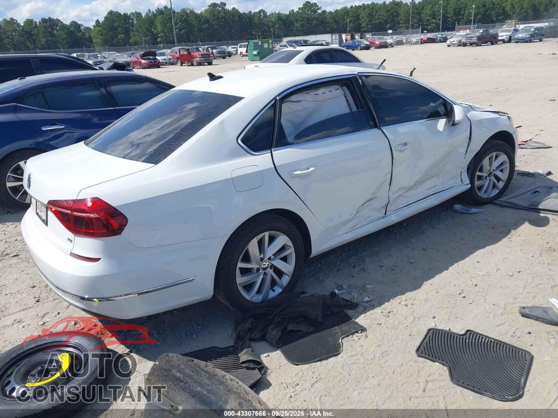 VOLKSWAGEN PASSAT 2018 - 1VWBA7A39JC025841