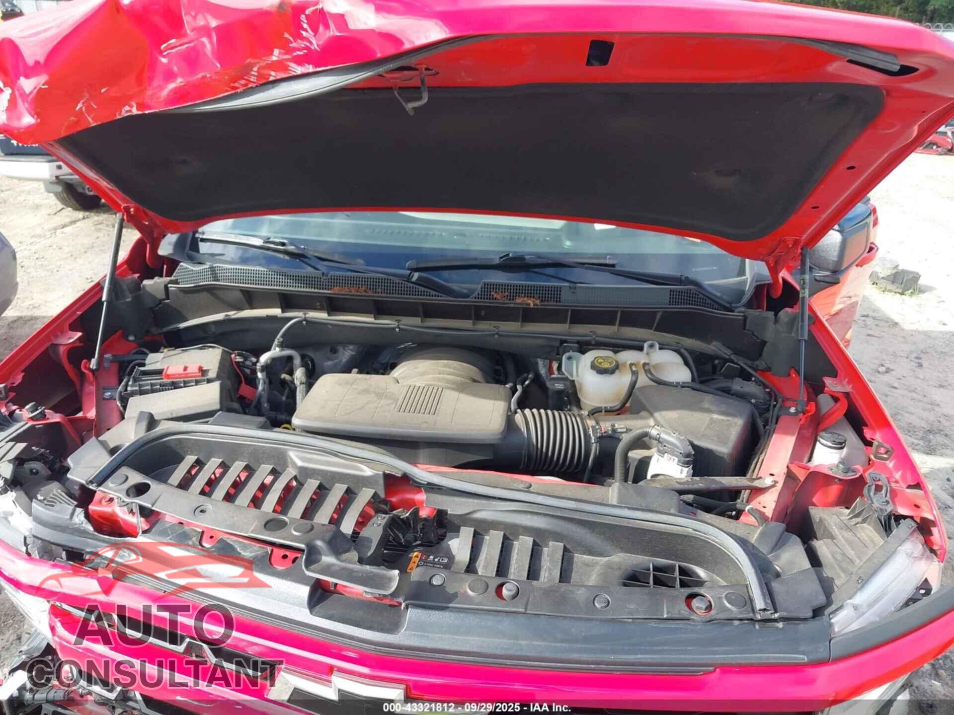 CHEVROLET SILVERADO 1500 2023 - 2GCUDEED7P1137921