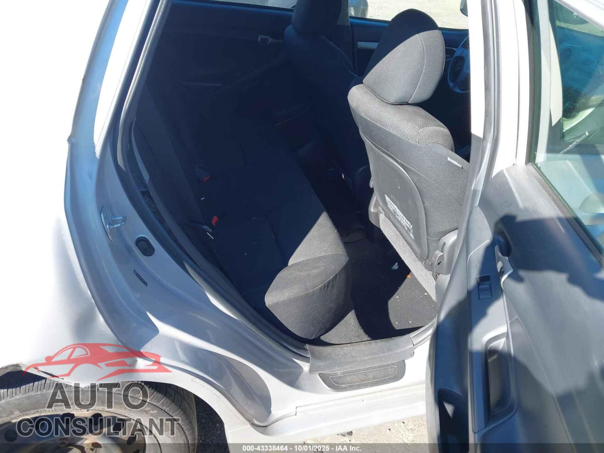 TOYOTA MATRIX 2009 - 2T1KE40E59C011317