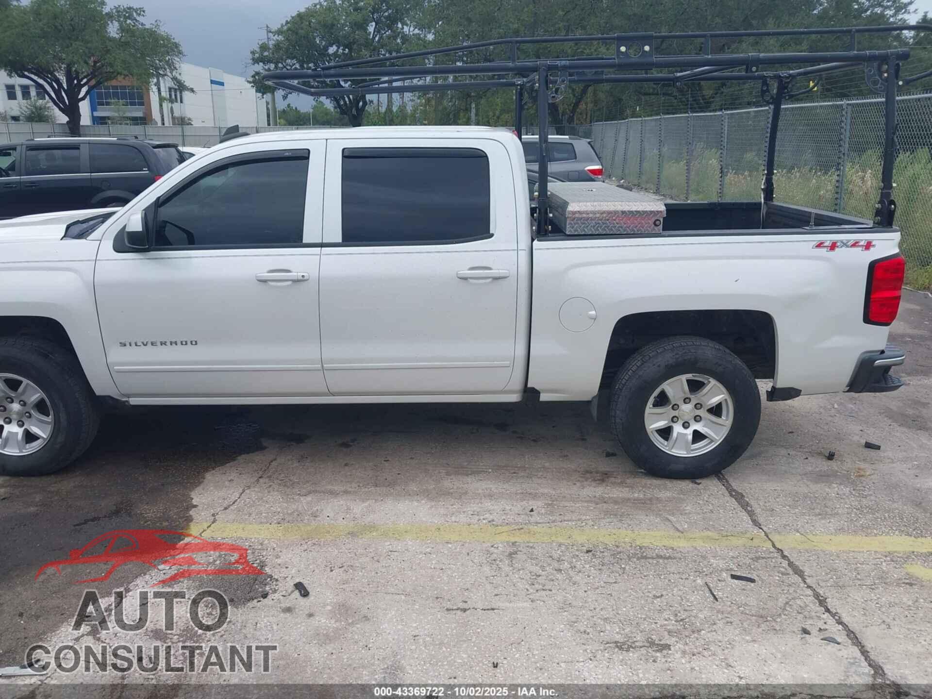 CHEVROLET SILVERADO 1500 2017 - 3GCUKREC2HG117900