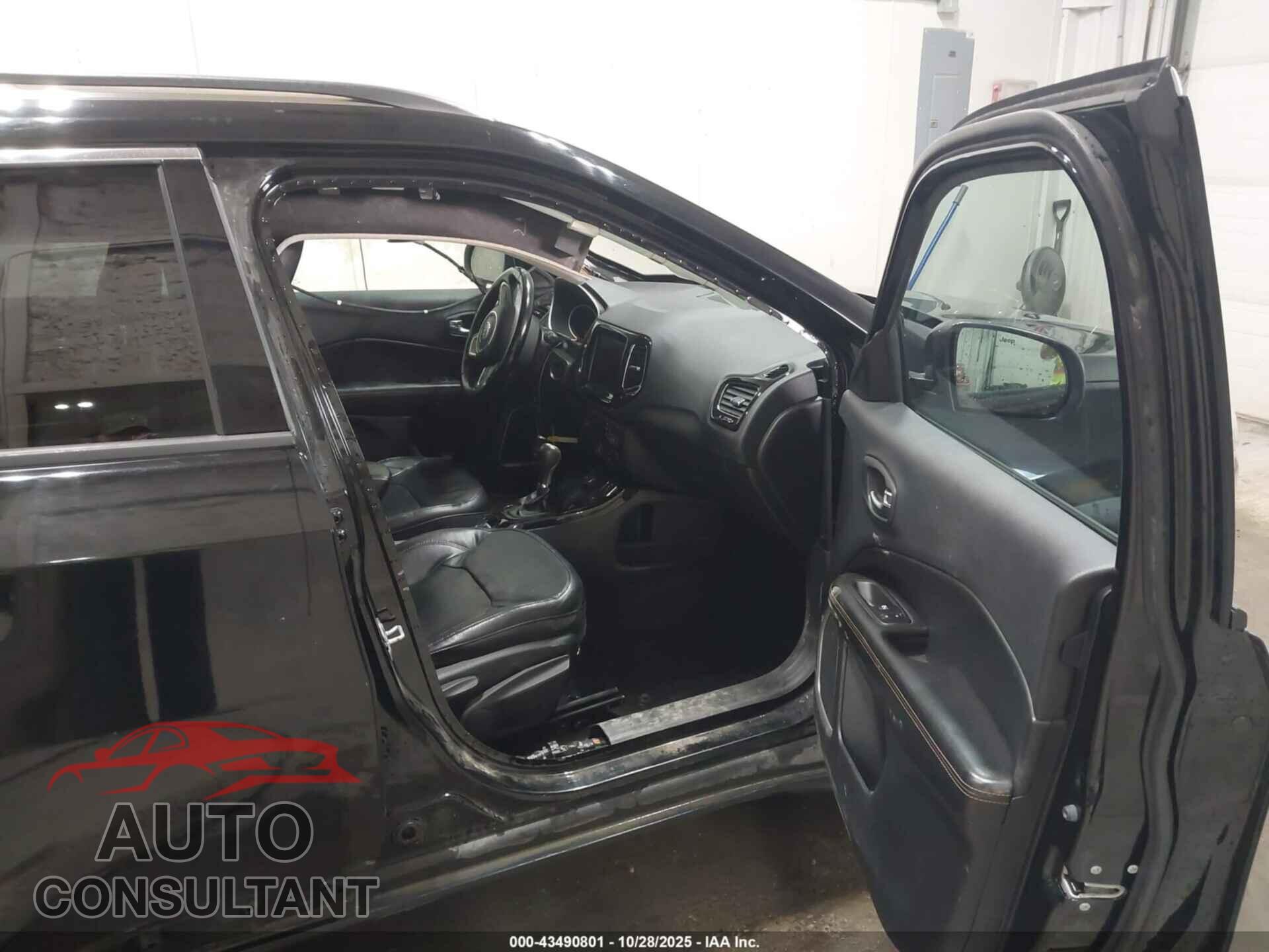 JEEP COMPASS 2018 - 3C4NJDCB5JT415469