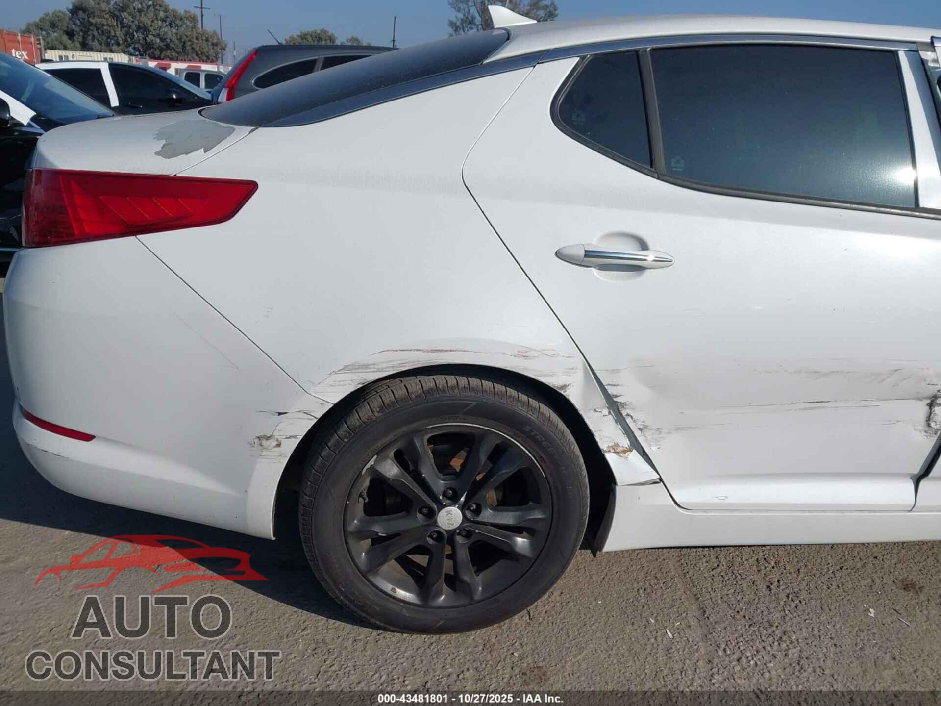 KIA OPTIMA 2012 - 5XXGM4A75CG037893