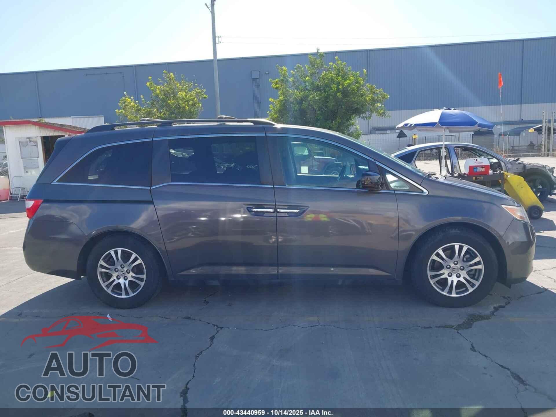 HONDA ODYSSEY 2013 - 5FNRL5H63DB026961