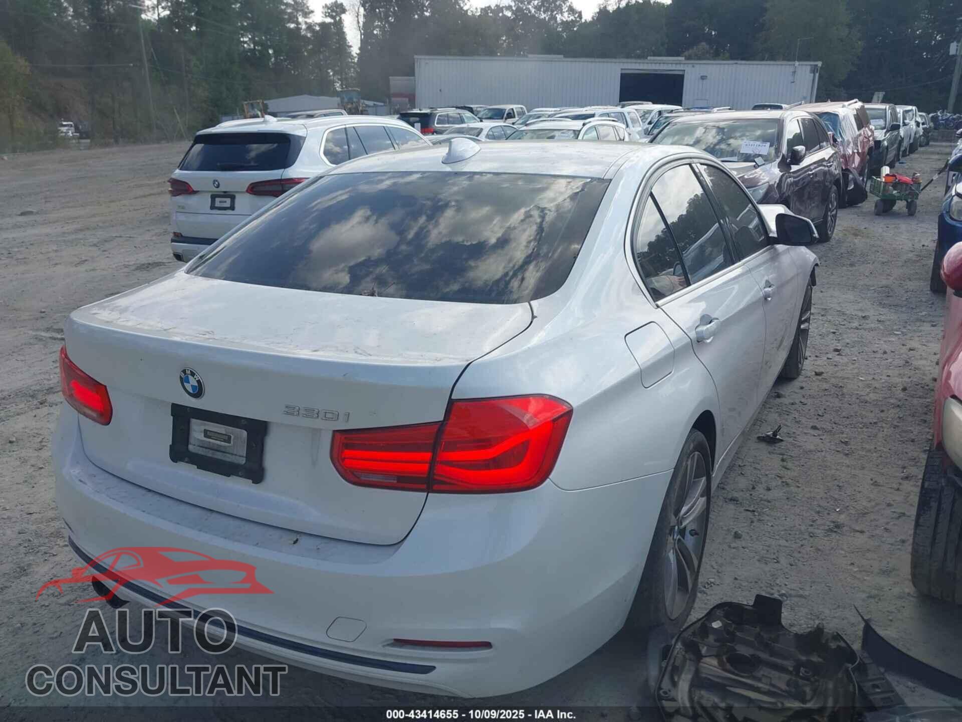 BMW 330I 2018 - WBA8B9C50JEE81865