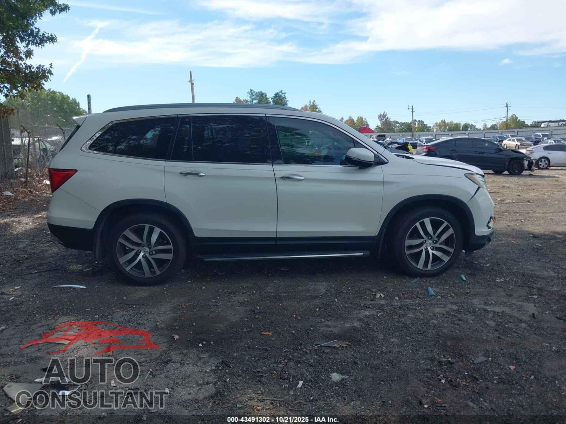 HONDA PILOT 2016 - 5FNYF6H07GB095421