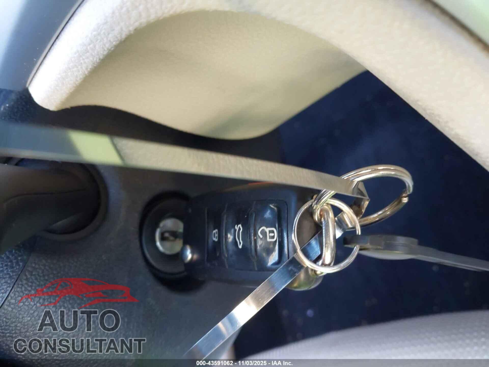 VOLKSWAGEN PASSAT 2017 - 1VWAT7A36HC035713