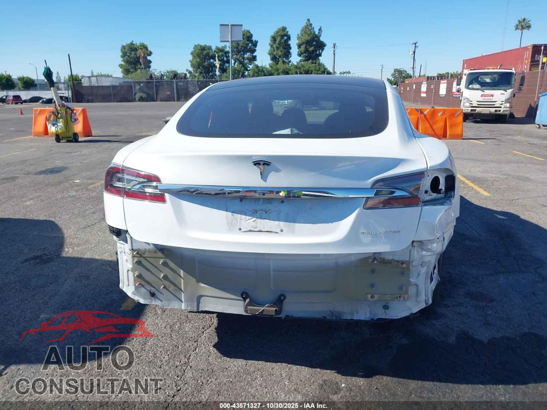 TESLA MODEL S 2020 - 5YJSA1E23LF370211
