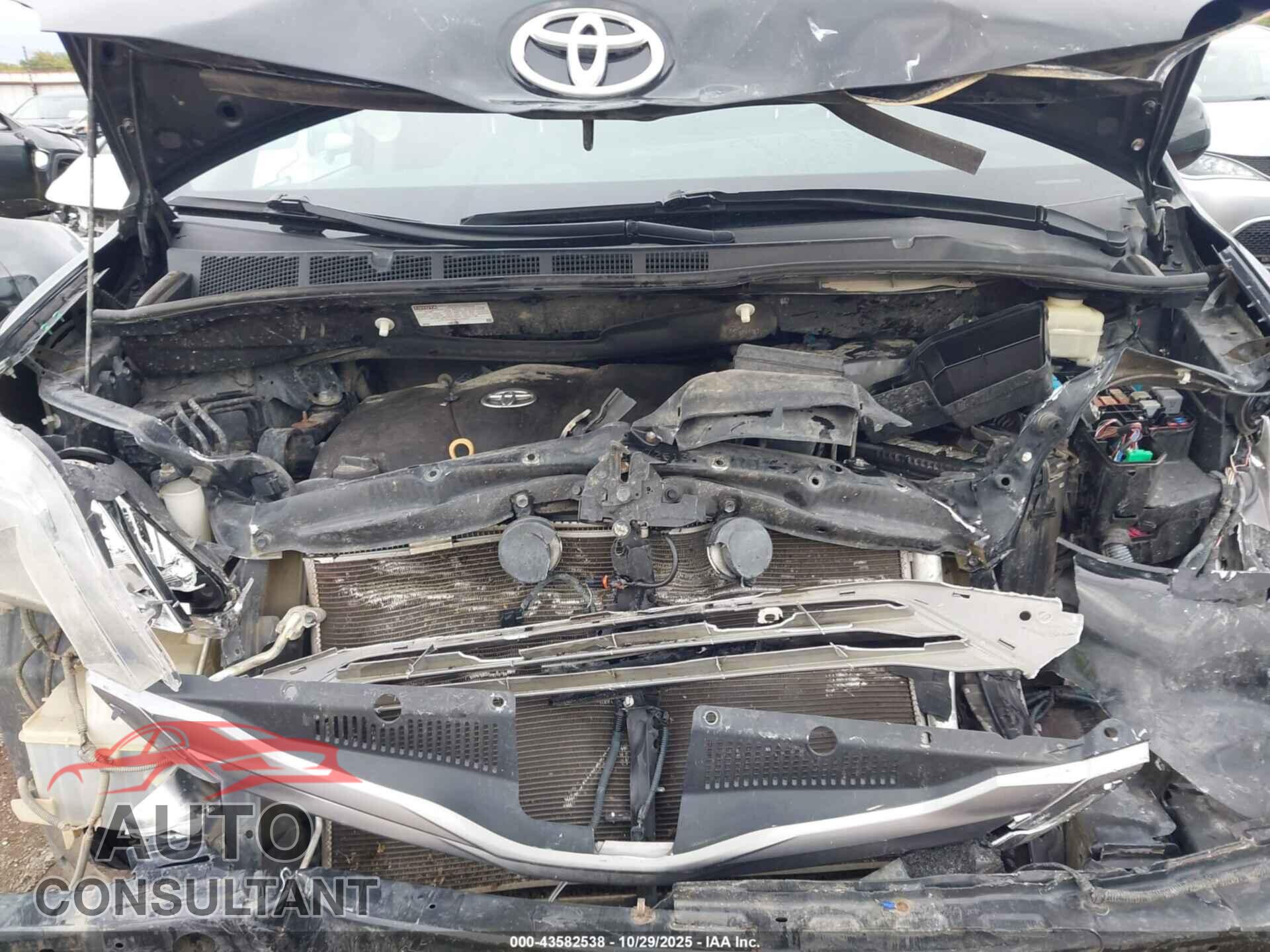 TOYOTA SIENNA 2017 - 5TDYZ3DC5HS865165