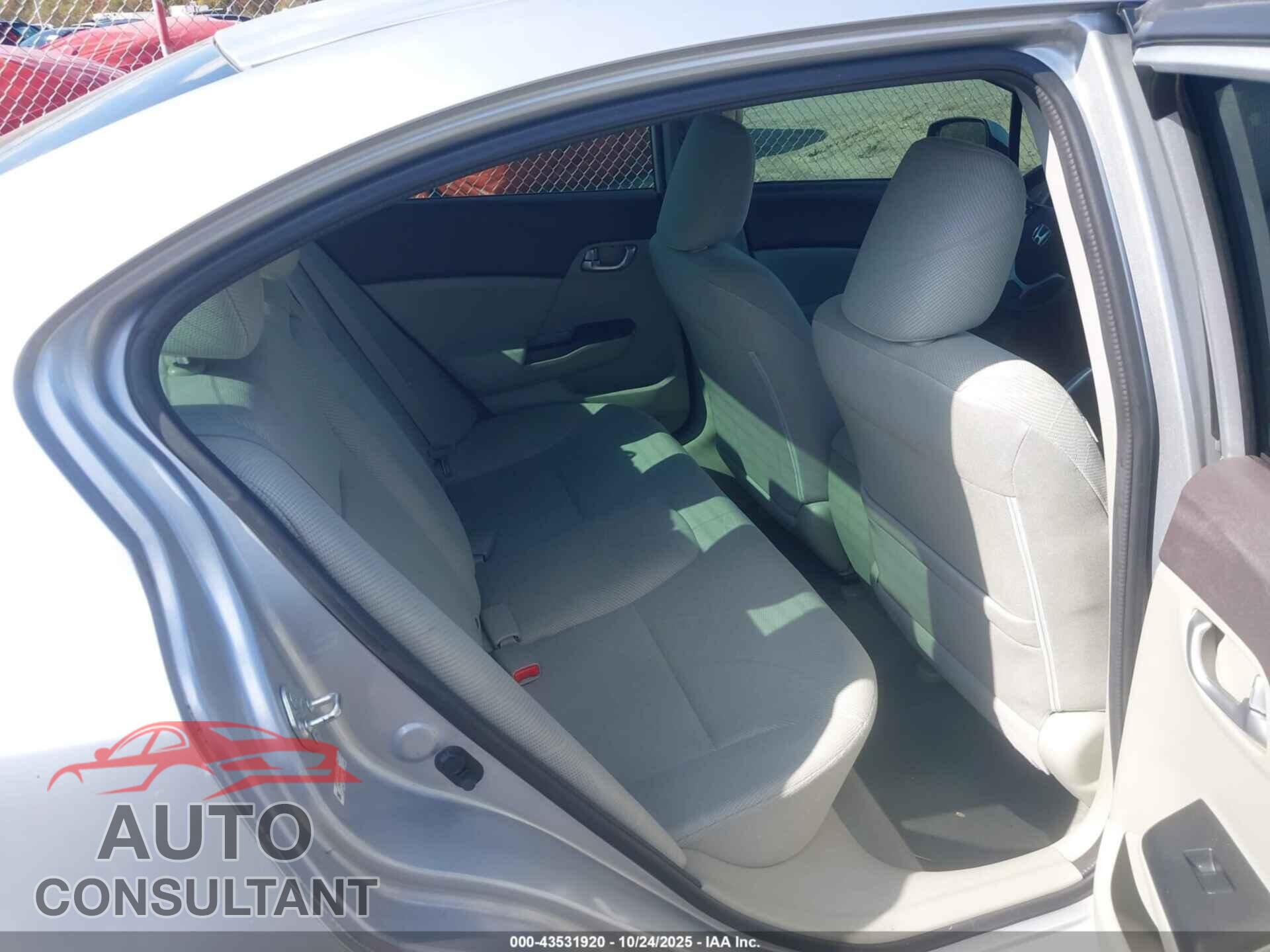 HONDA CIVIC 2012 - 2HGFB2F89CH602152
