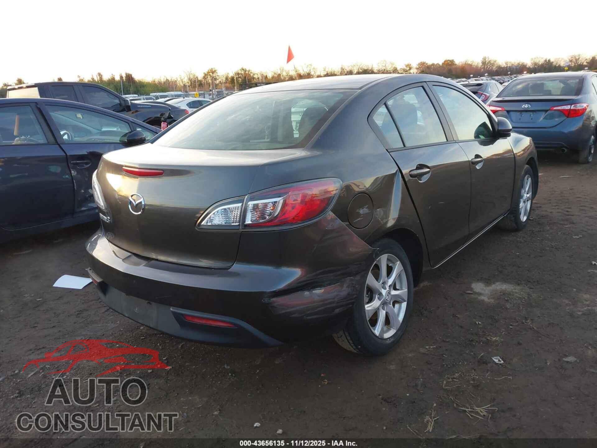 MAZDA MAZDA3 2011 - JM1BL1VF8B1455632