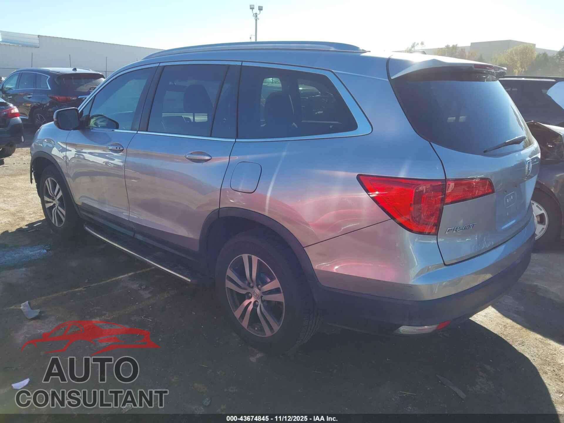 HONDA PILOT 2016 - 5FNYF6H3XGB079093