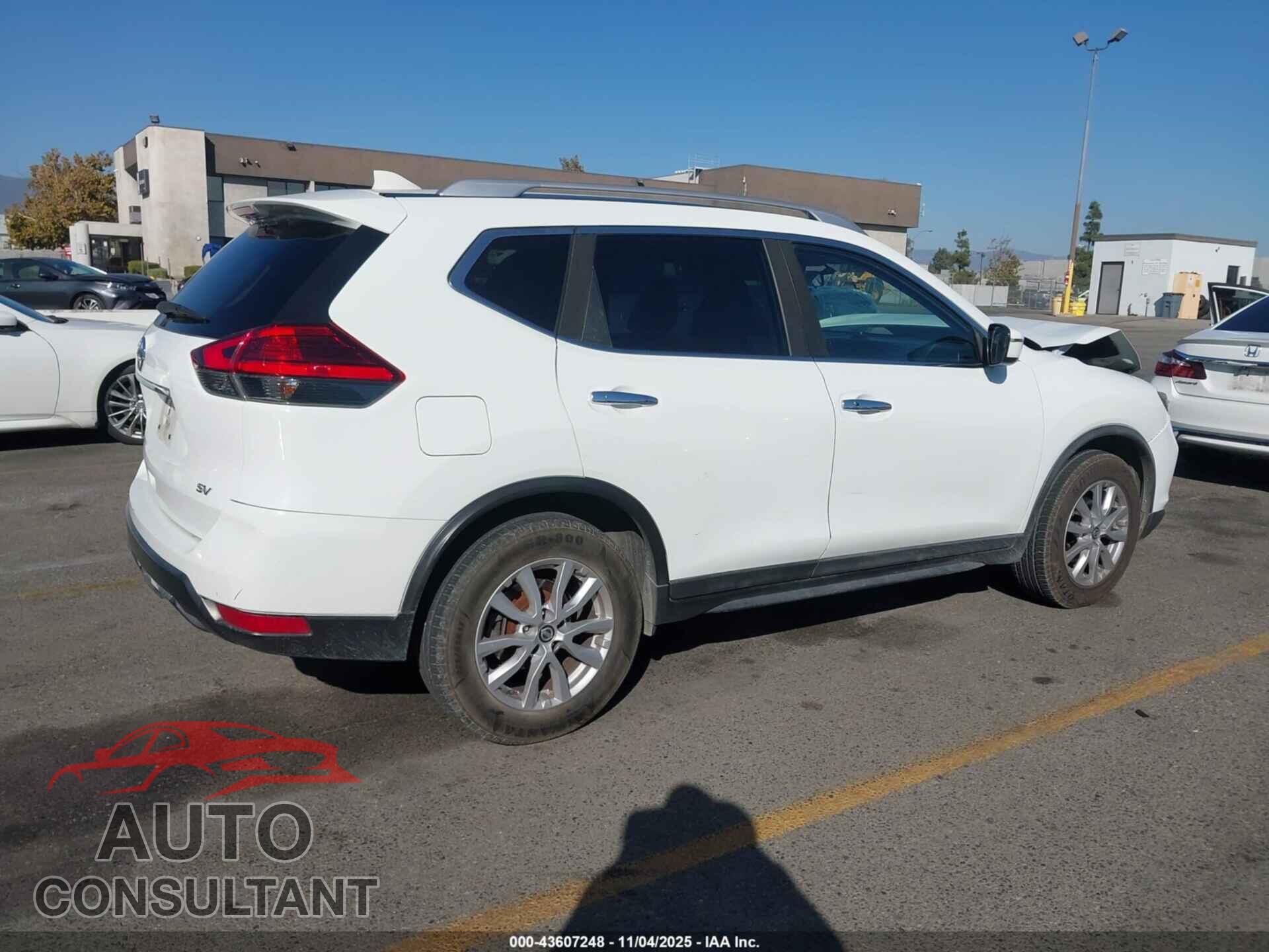 NISSAN ROGUE 2017 - KNMAT2MT5HP588847