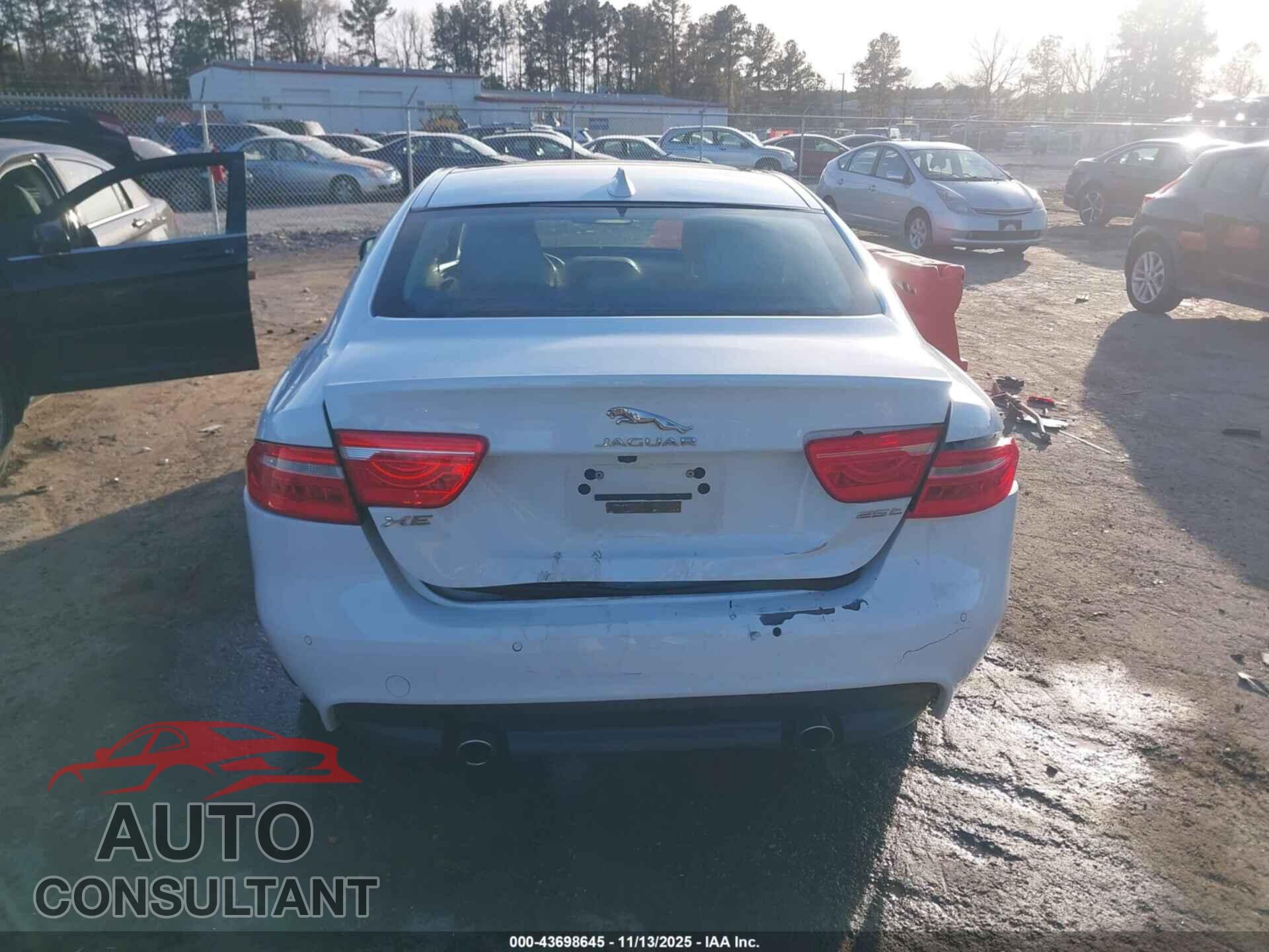JAGUAR XE 2017 - SAJAD4BG6HA969173