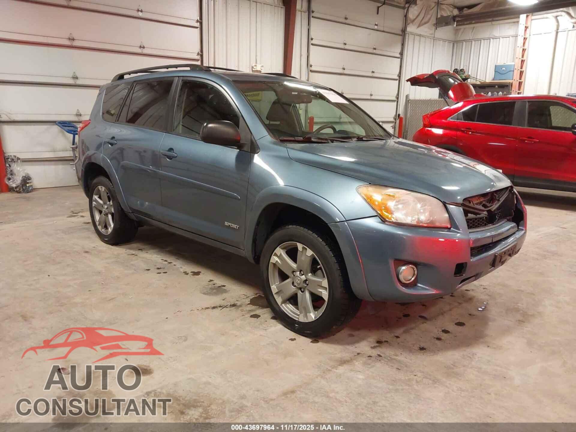 TOYOTA RAV4 2009 - 2T3ZF32VX9W016456