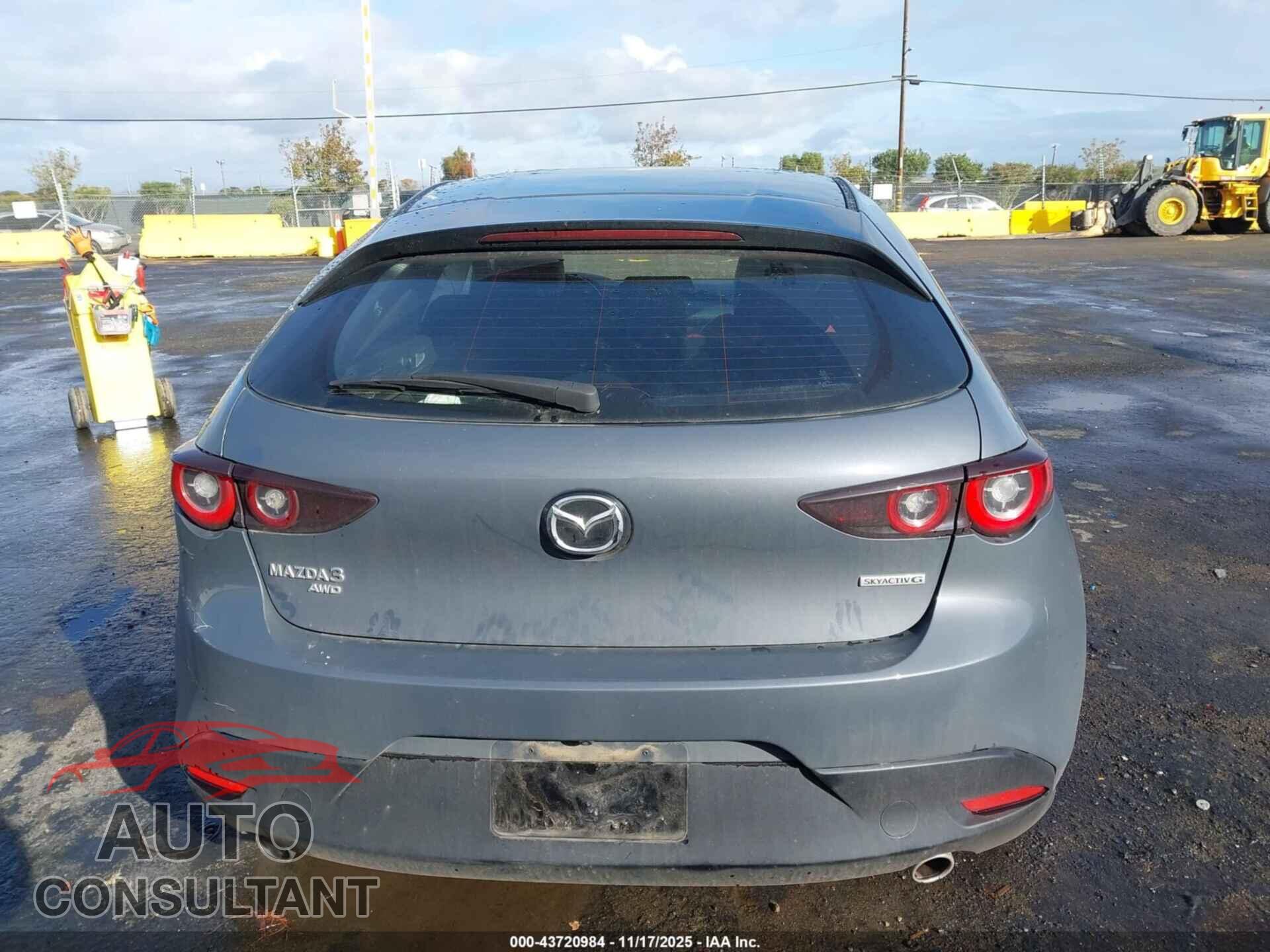 MAZDA MAZDA3 2024 - JM1BPBLM3R1720799