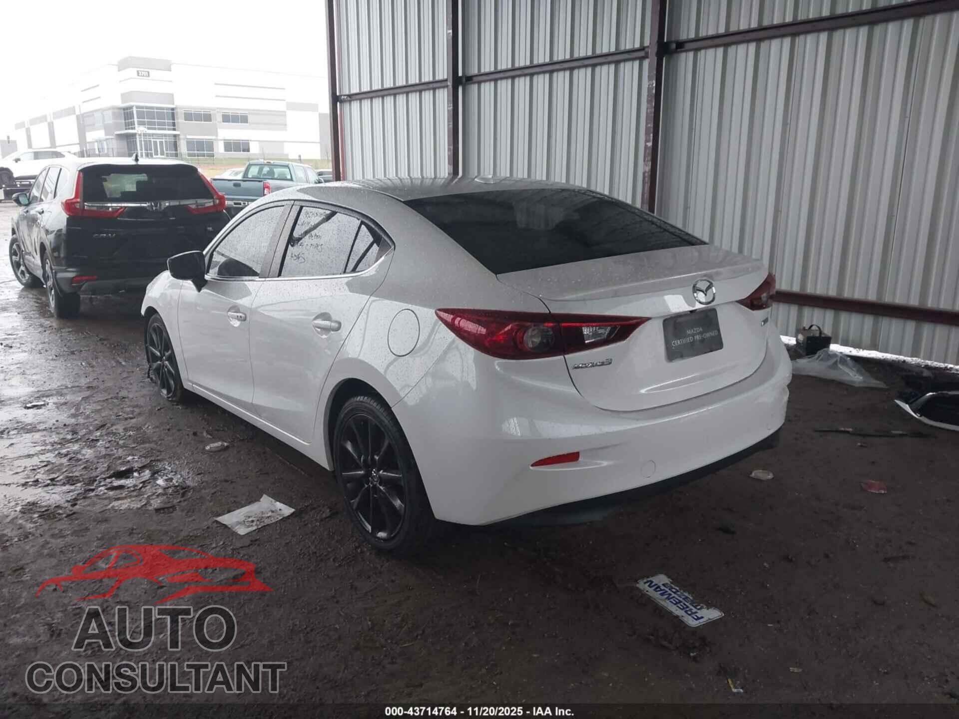 MAZDA MAZDA3 2018 - 3MZBN1V34JM180047