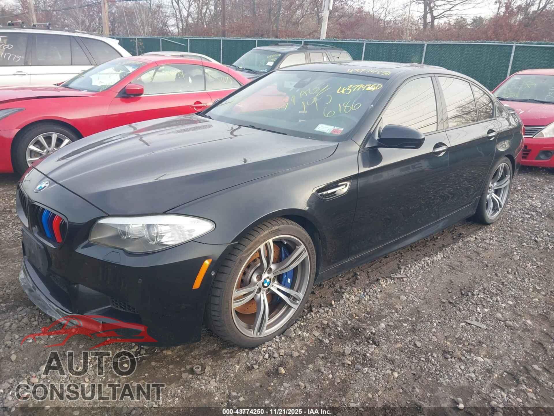BMW M5 2013 - WBSFV9C54DD096472