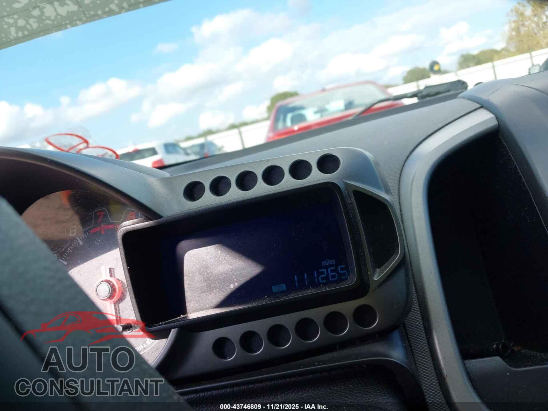 CHEVROLET SONIC 2015 - 1G1JC5SH7F4180776
