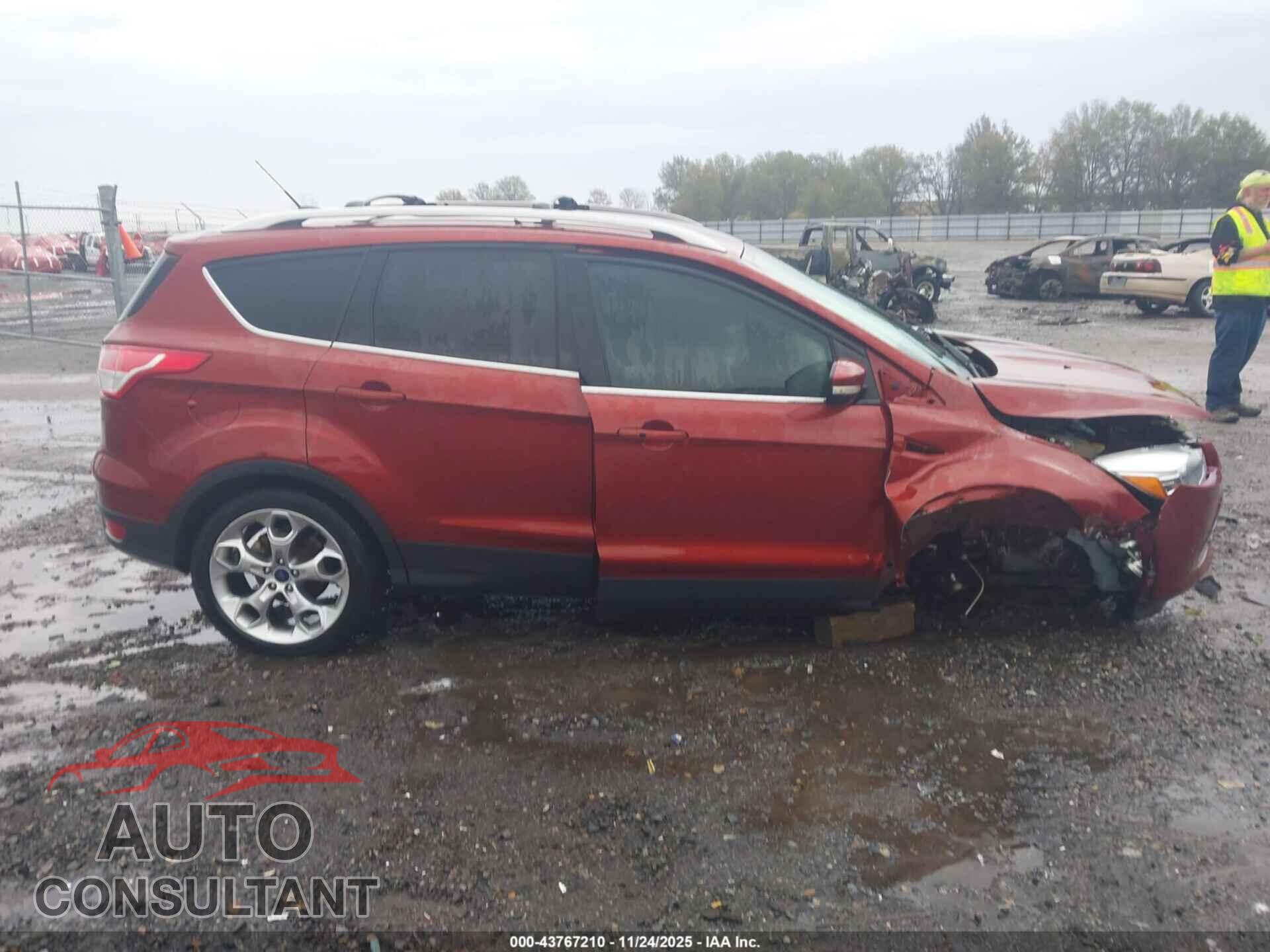 FORD ESCAPE 2016 - 1FMCU0J94GUA20958