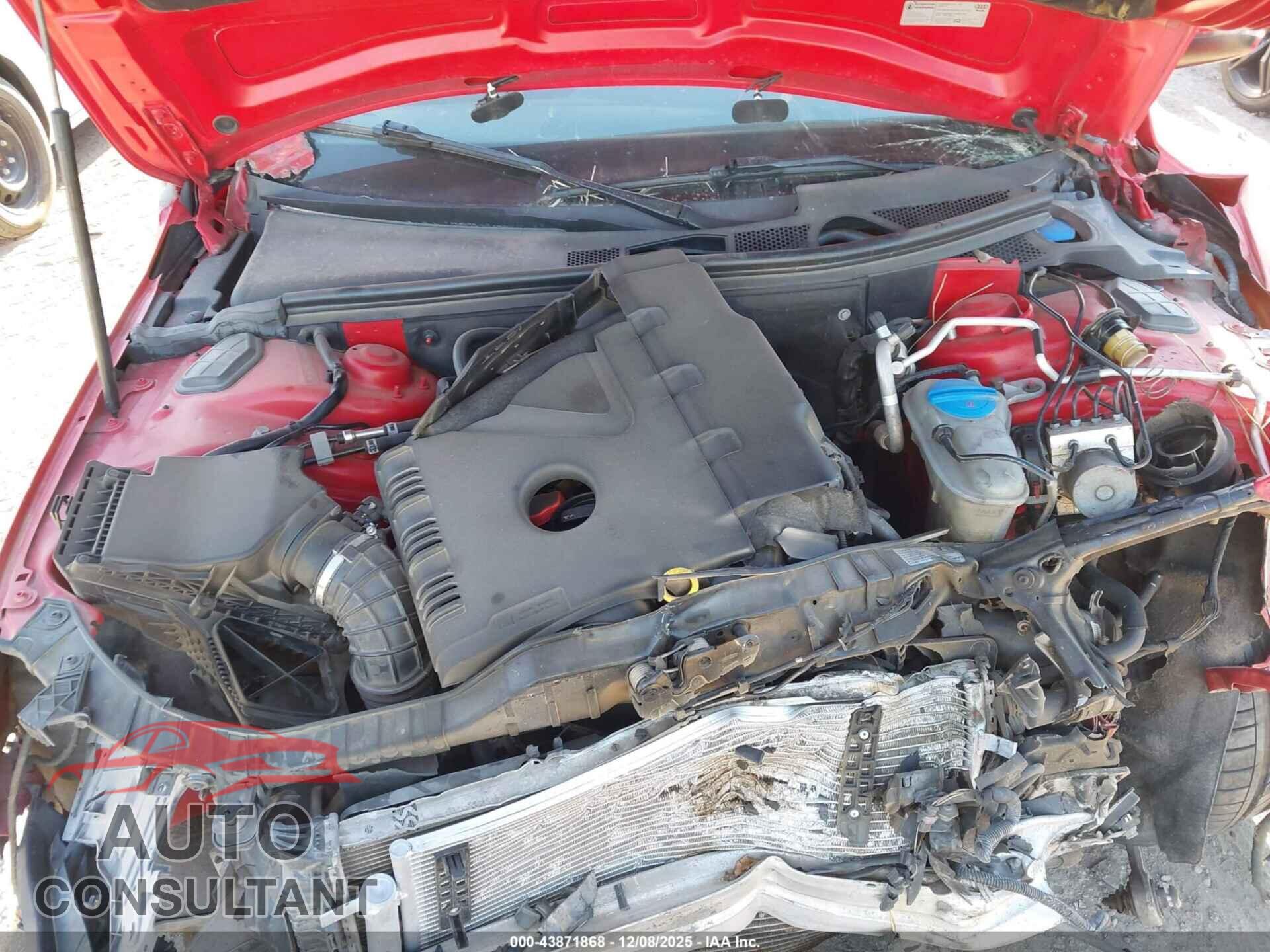 AUDI A4 2012 - WAUKFAFL0CN001667