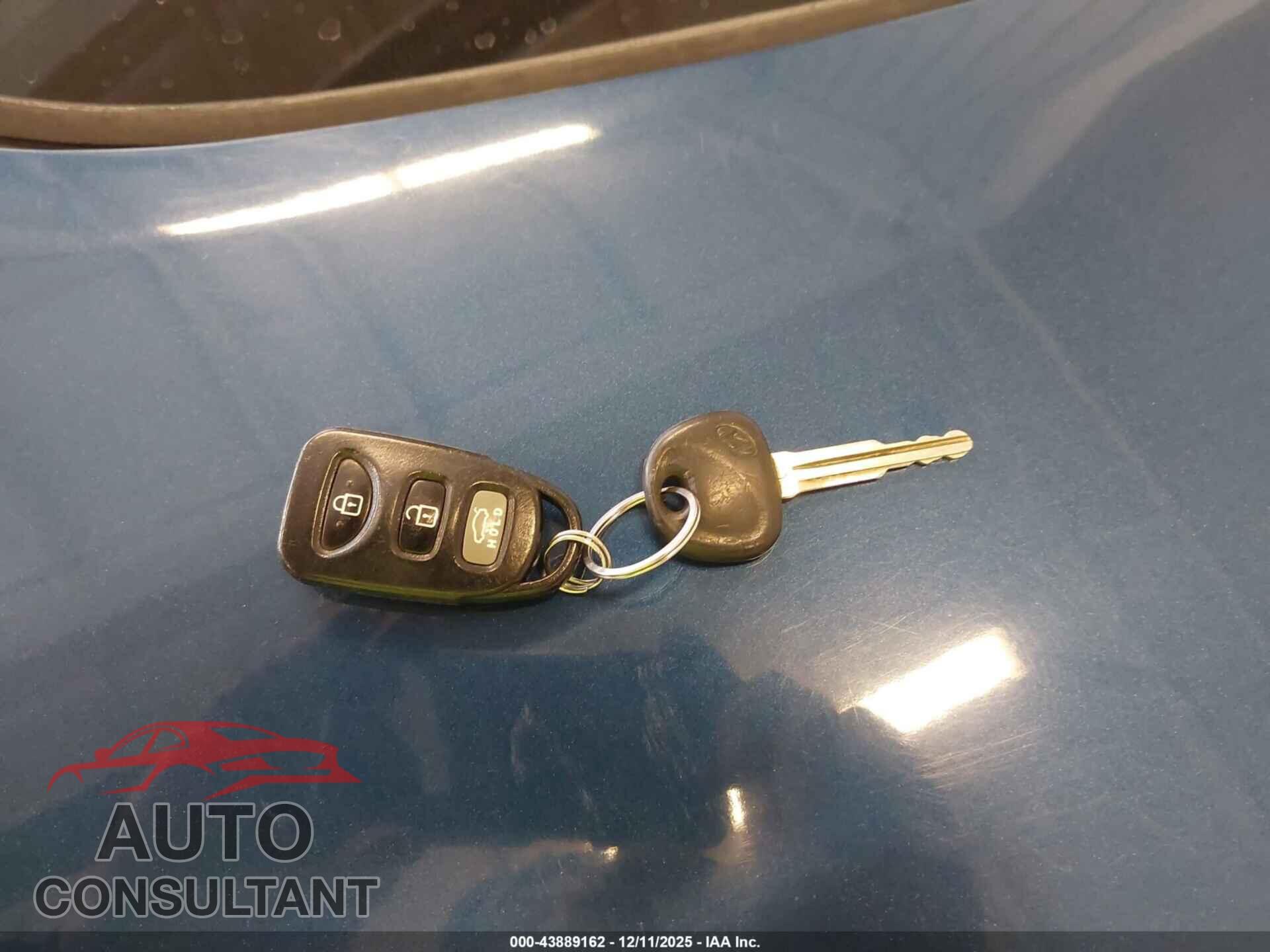 HYUNDAI ELANTRA 2016 - KMHDH4AE5GU501931