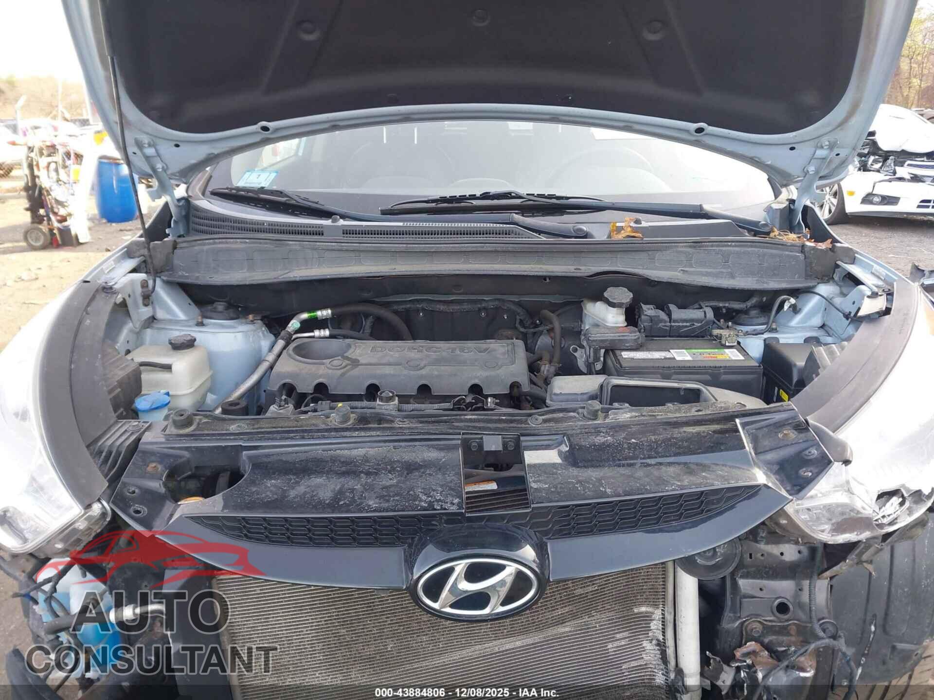 HYUNDAI TUCSON 2012 - KM8JUCAC8CU383553