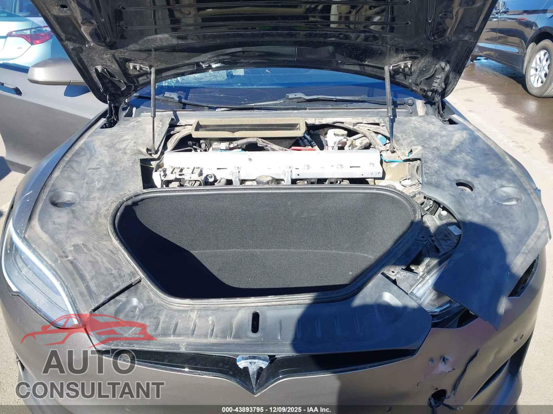 TESLA MODEL S 2021 - 5YJSA1E62MF447669