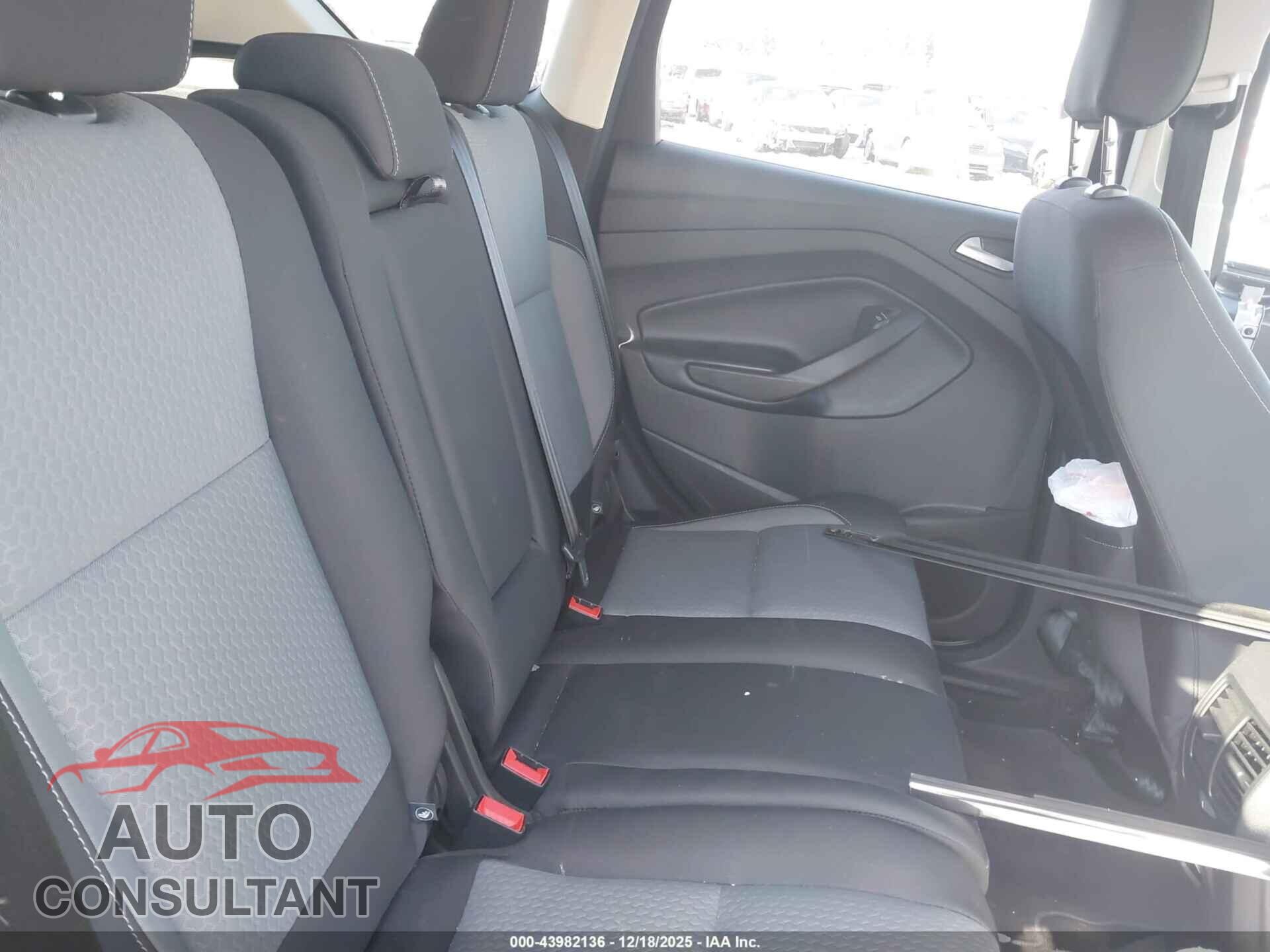 FORD ESCAPE 2019 - 1FMCU9GD9KUB43793
