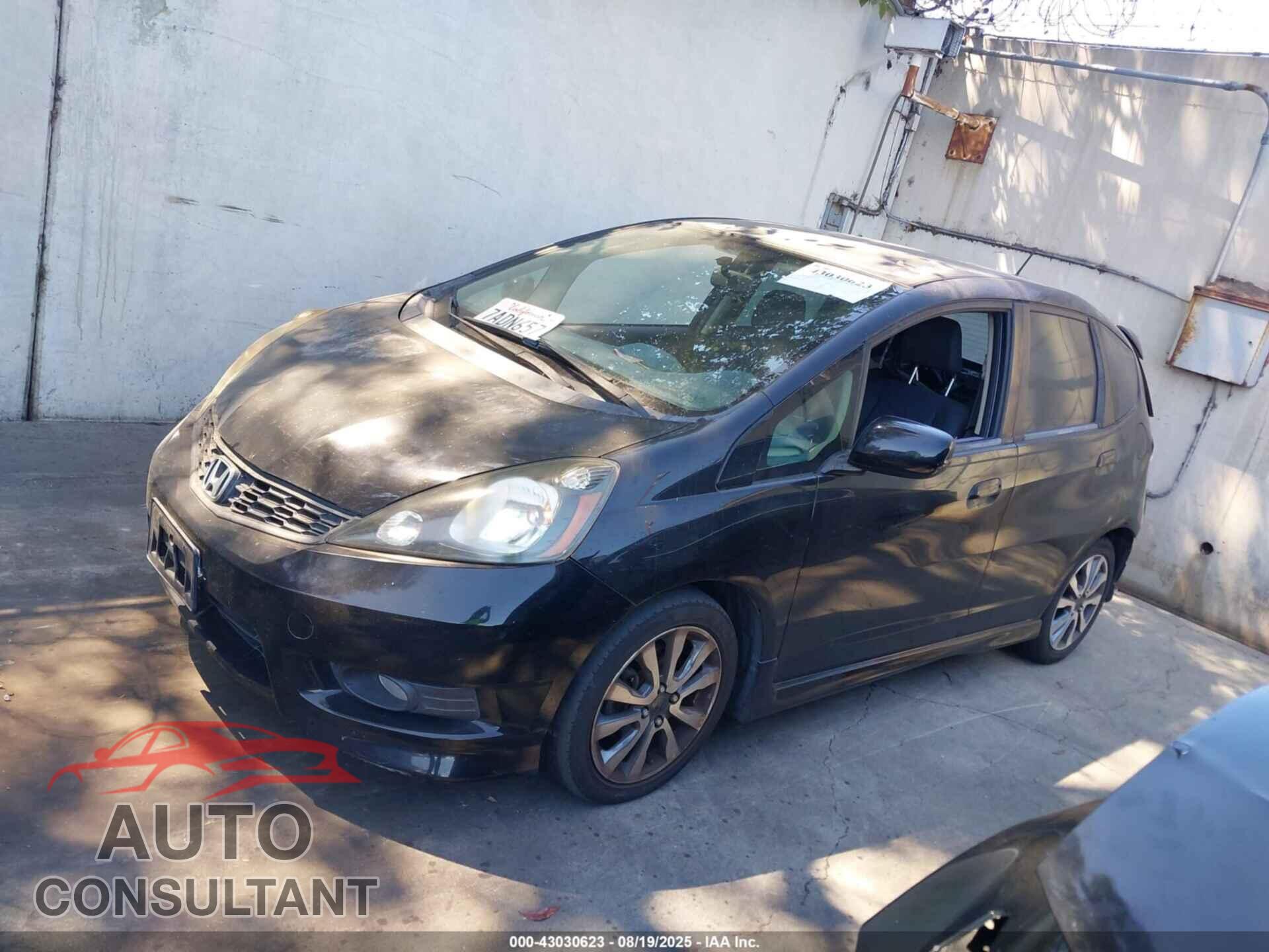 HONDA FIT 2013 - JHMGE8H68DC001536