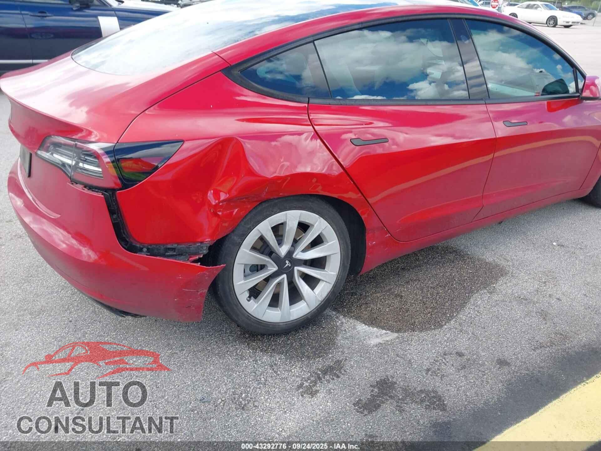 TESLA MODEL 3 2023 - 5YJ3E1EA0PF425669
