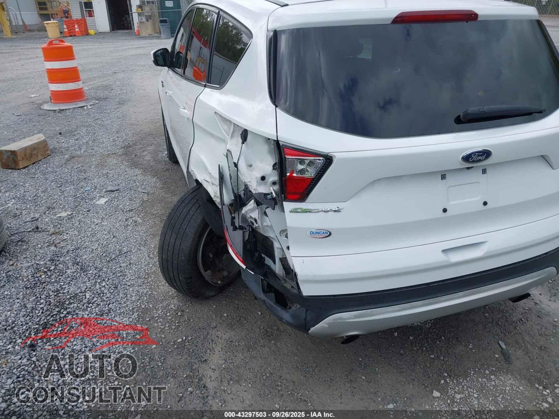 FORD ESCAPE 2019 - 1FMCU9GD7KUB21923