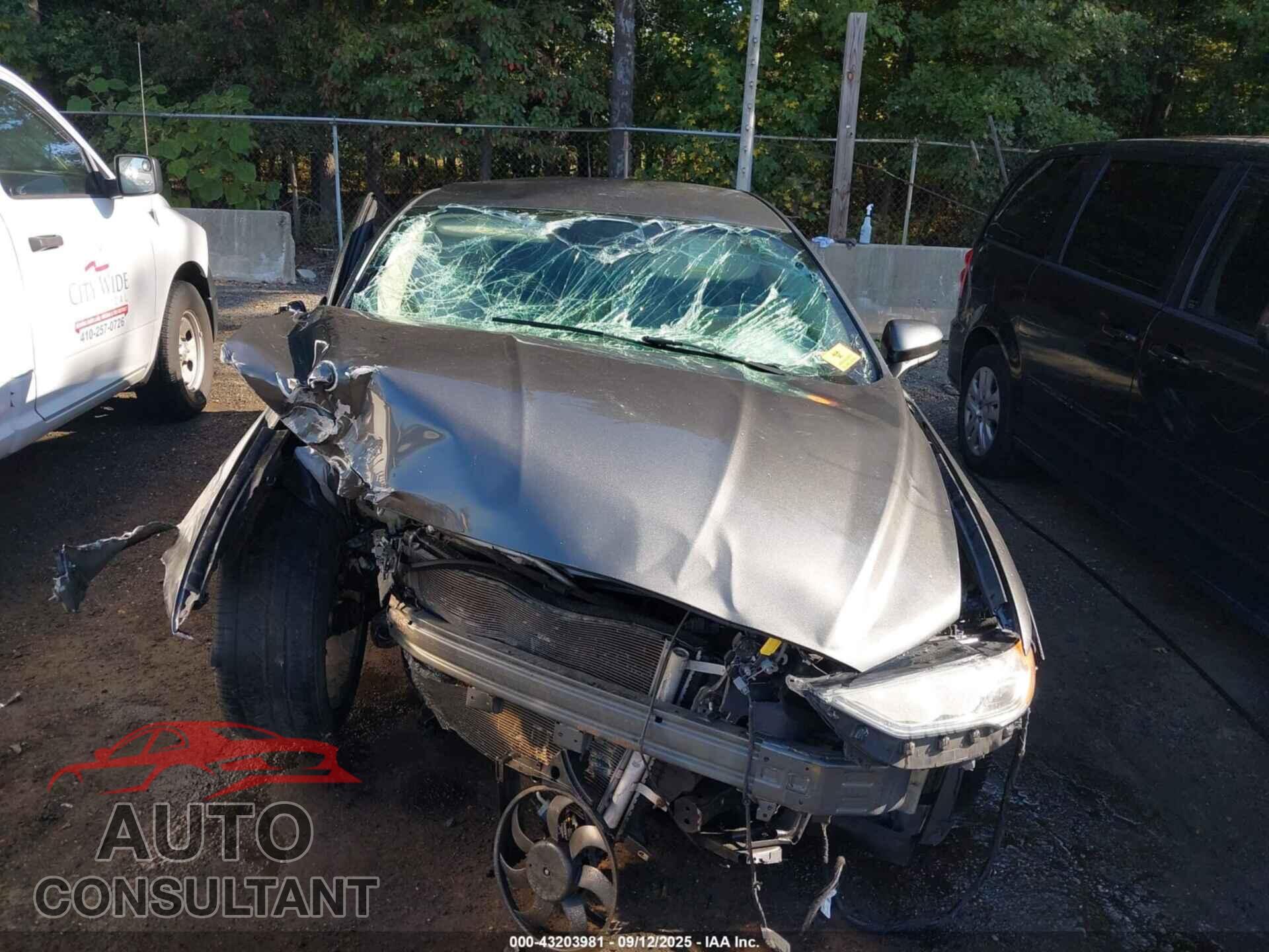 FORD FUSION 2018 - 3FA6P0H73JR140171