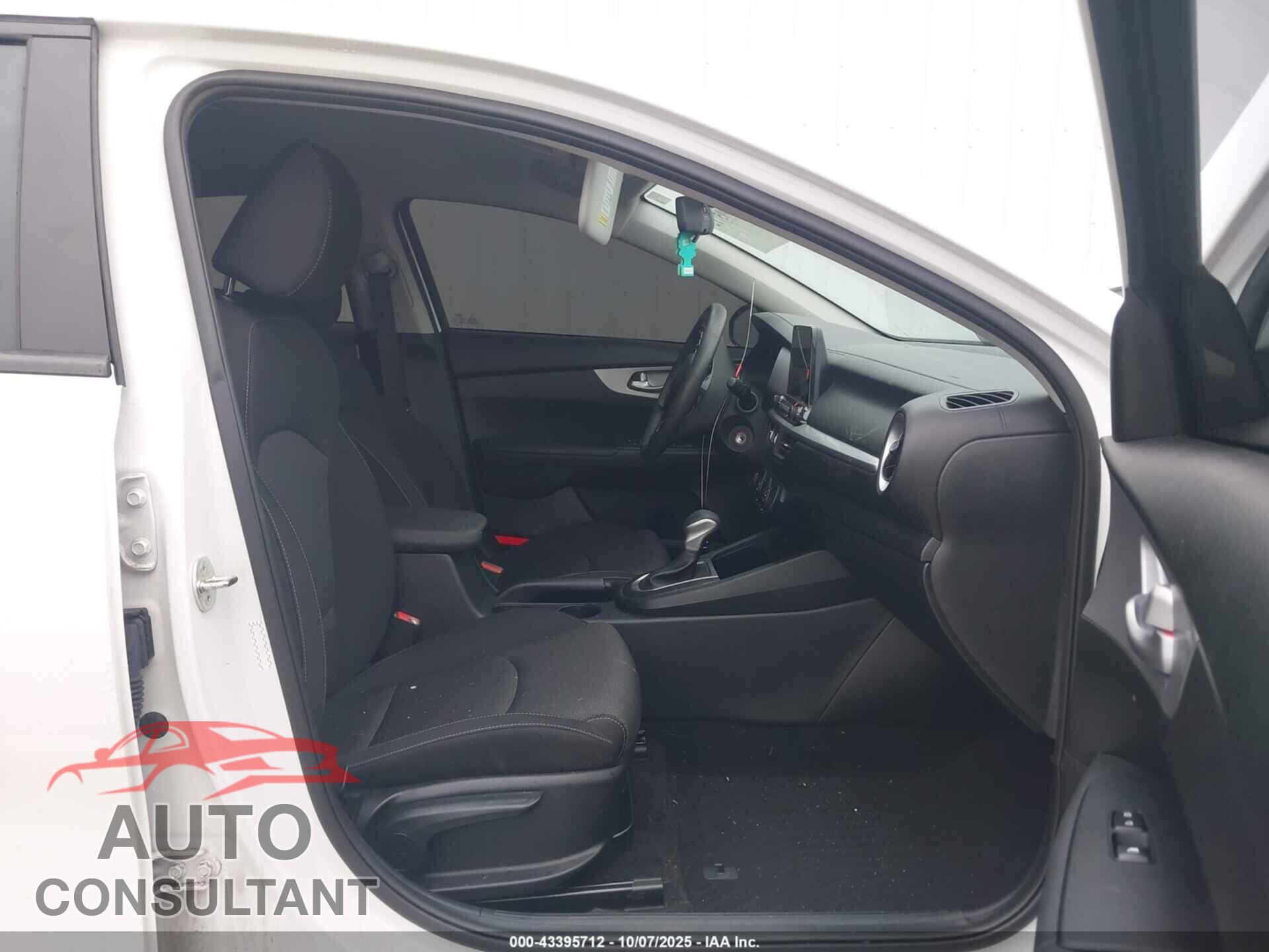 KIA FORTE 2023 - 3KPF24AD4PE685716