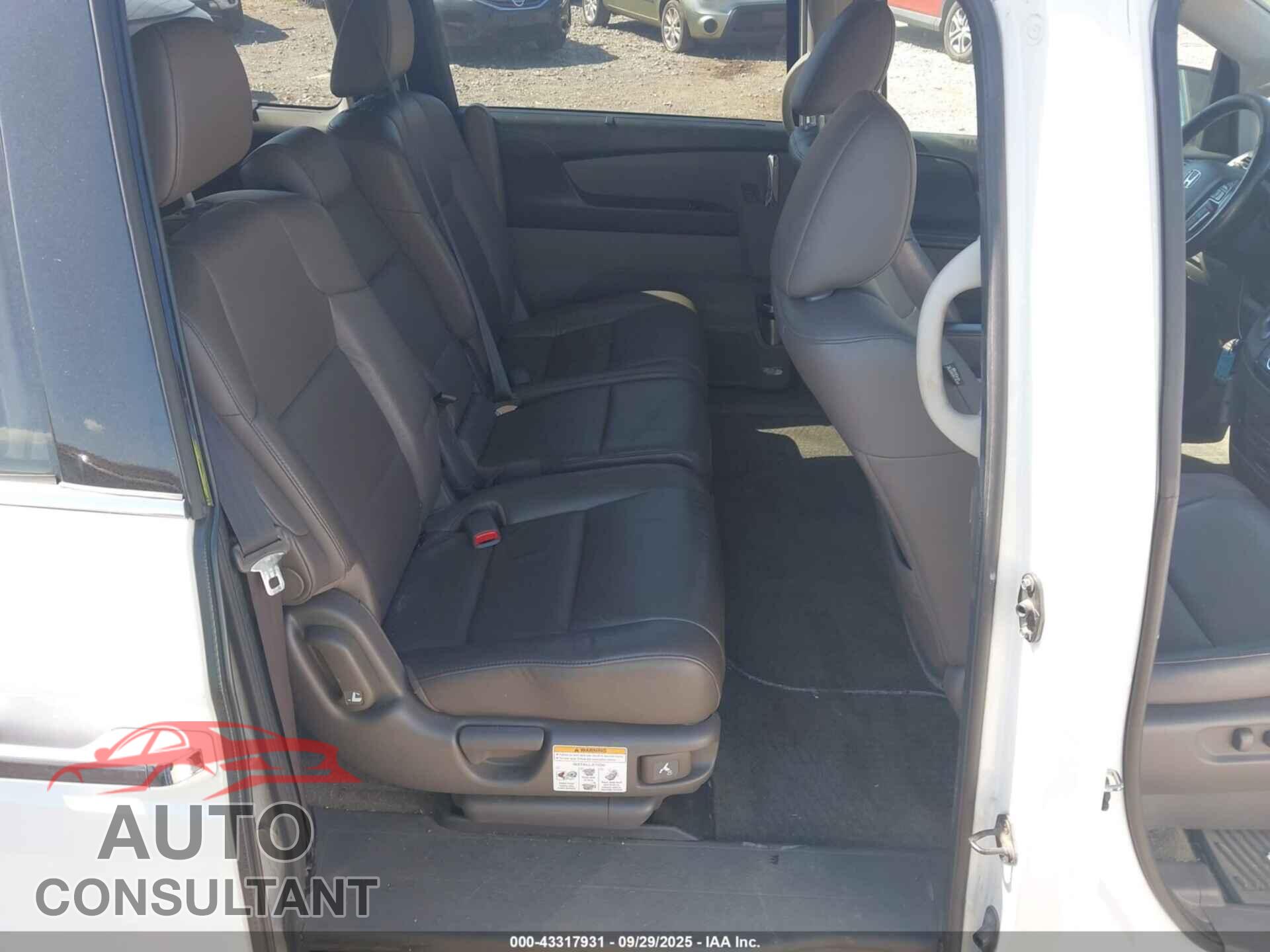 HONDA ODYSSEY 2015 - 5FNRL5H94FB074658