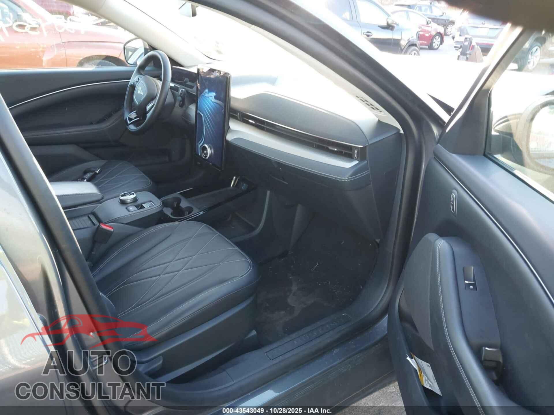 FORD MUSTANG MACH-E 2023 - 3FMTK1SS2PMA30485