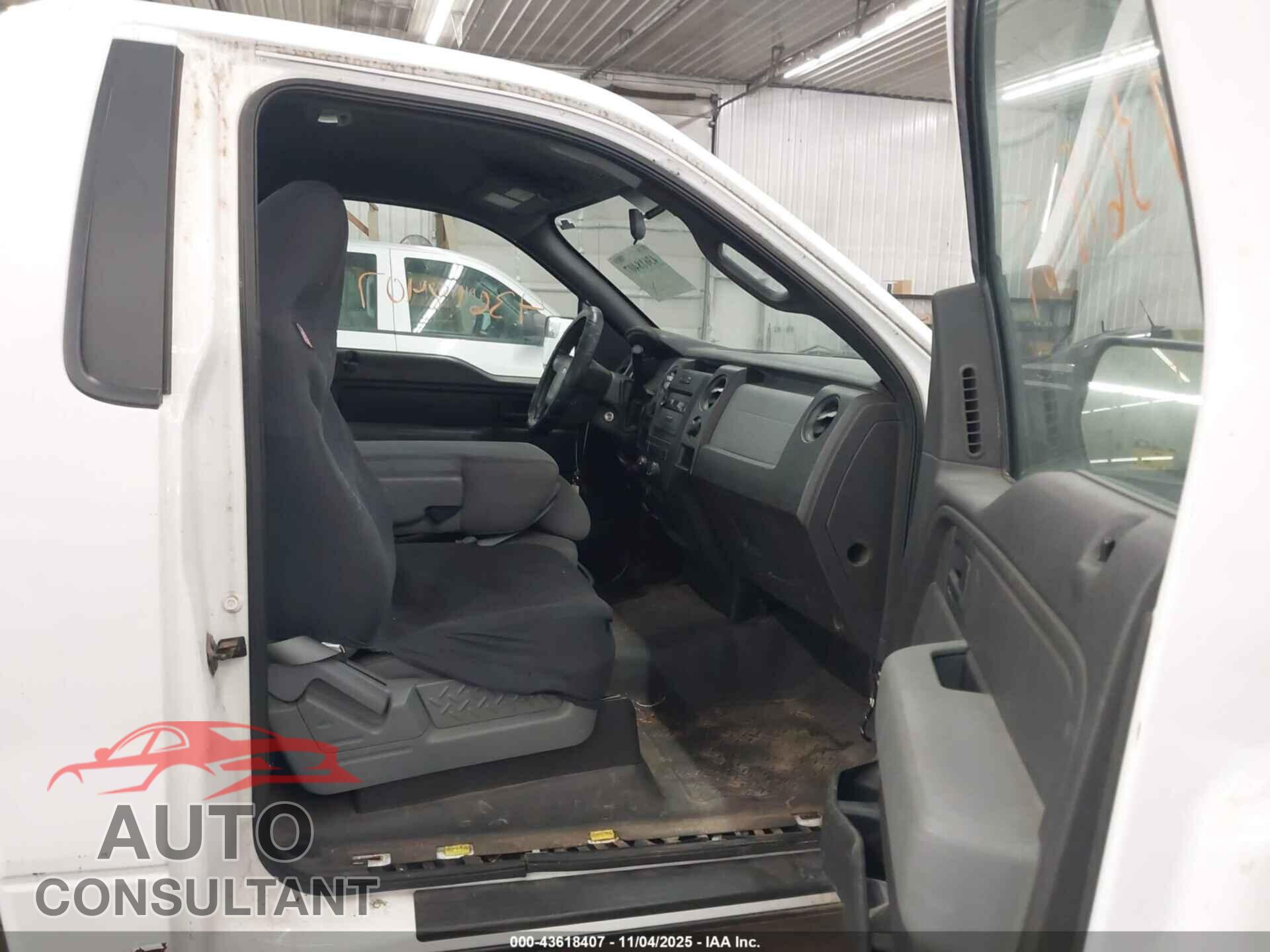 FORD F-150 2011 - 1FTNF1CF6BKD28704