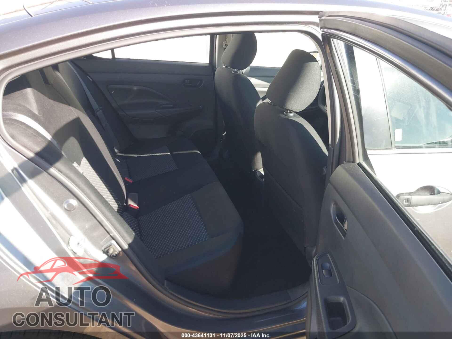 NISSAN VERSA 2024 - 3N1CN8DV6RL909754