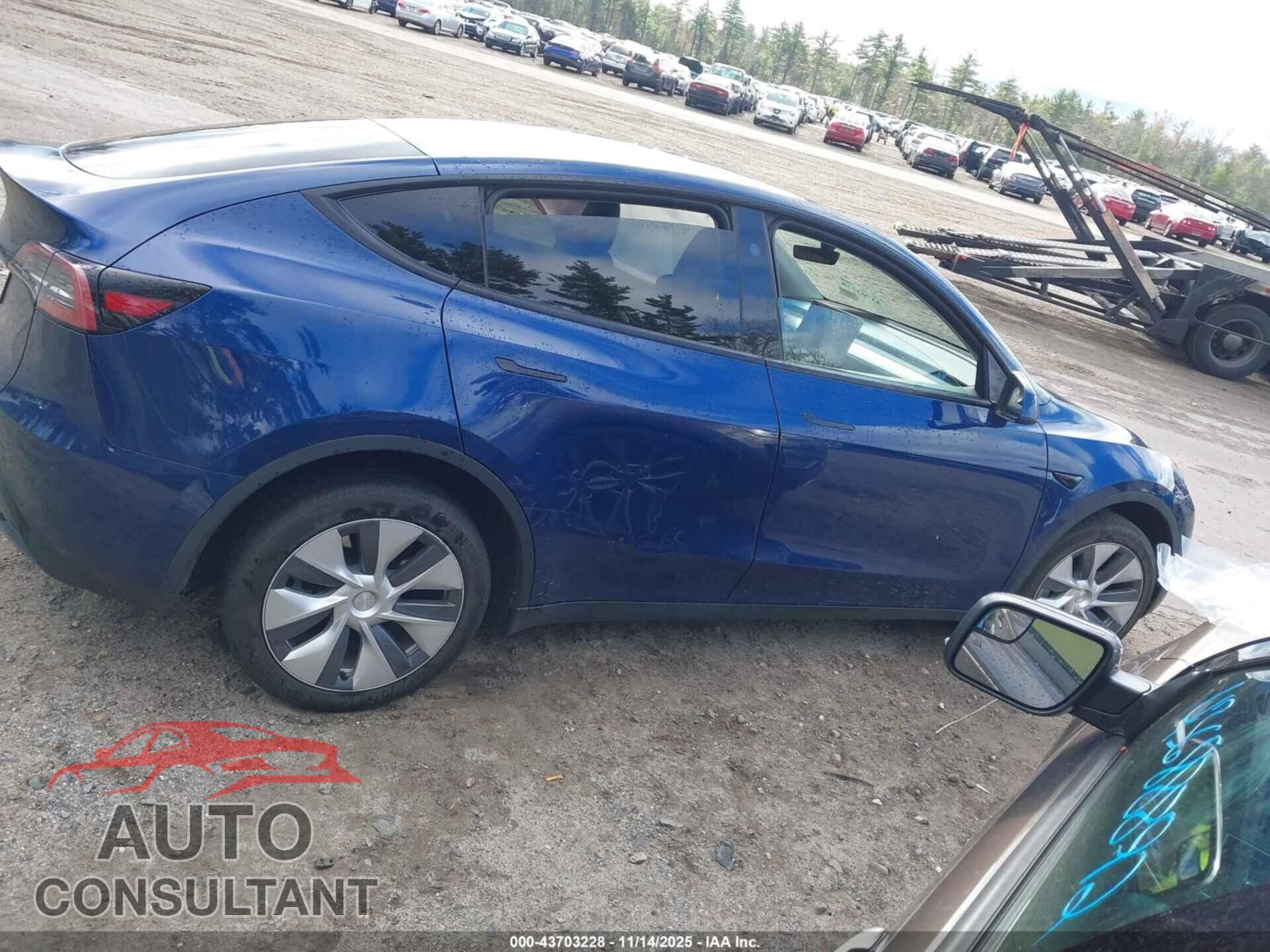 TESLA MODEL Y 2023 - 7SAYGDED9PF931970