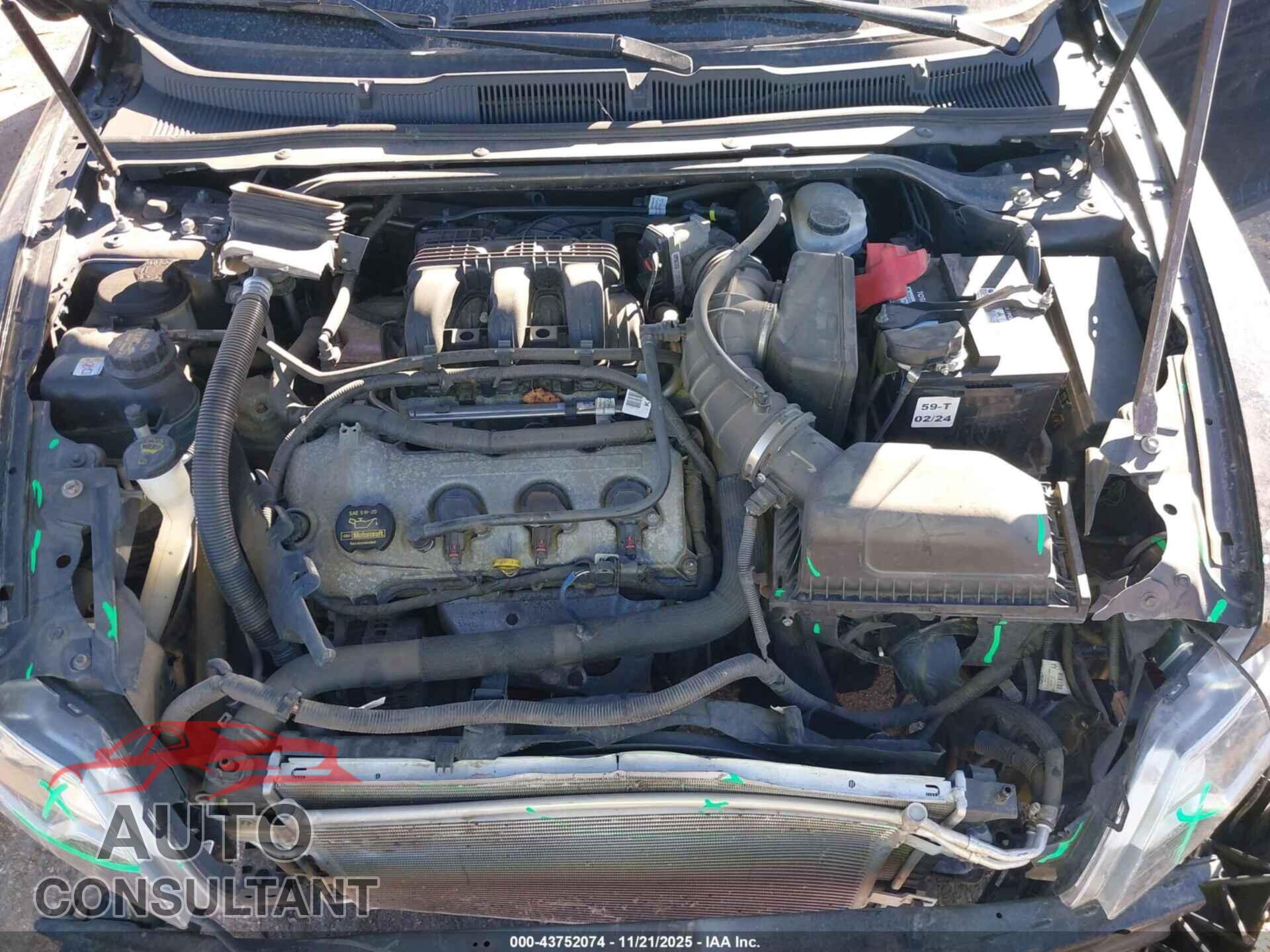FORD TAURUS 2011 - 1FAHP2HW2BG113645