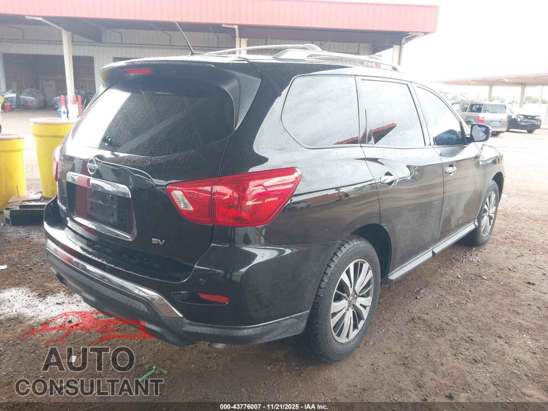 NISSAN PATHFINDER 2018 - 5N1DR2MN2JC667477