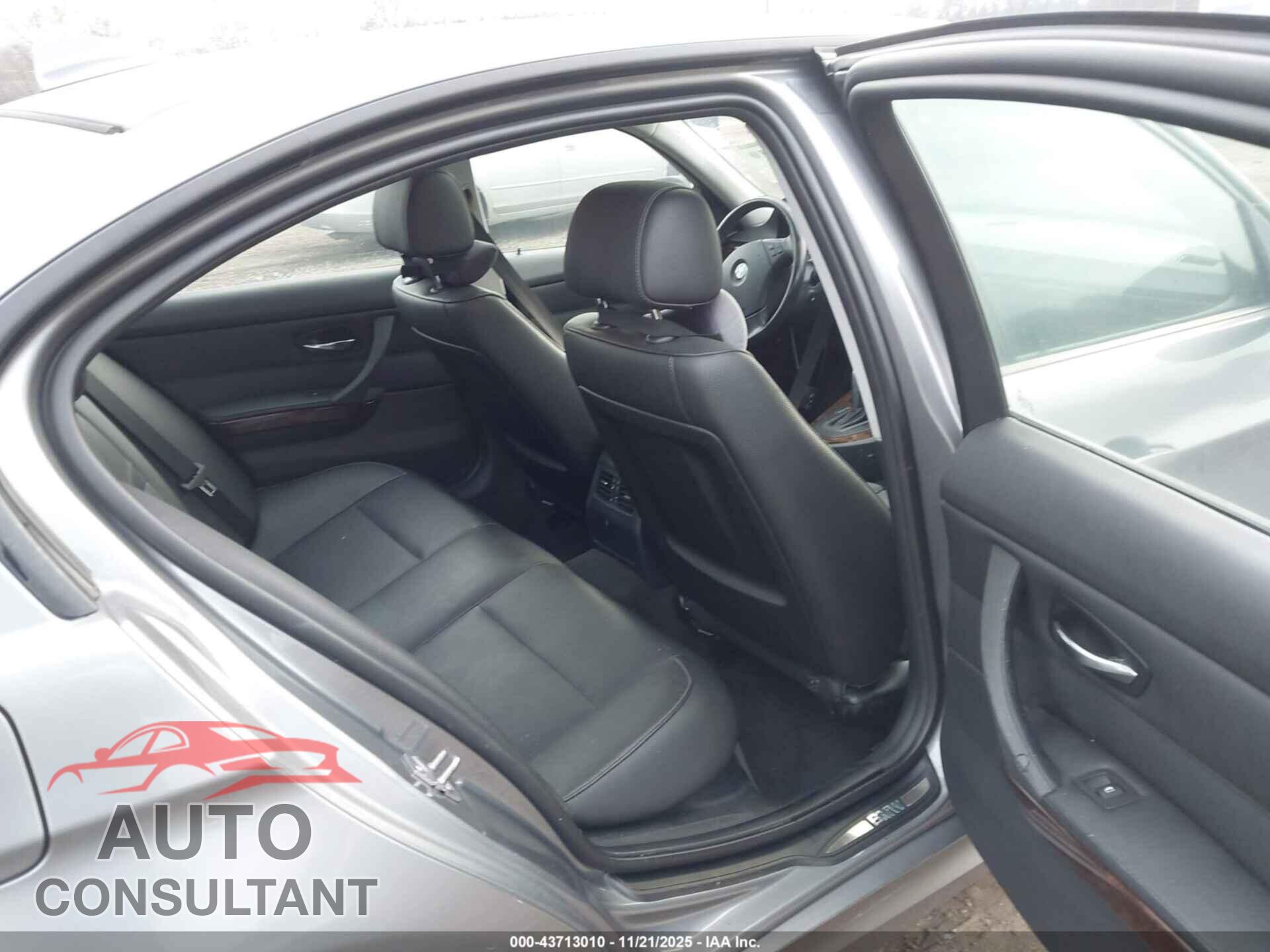 BMW 328I 2011 - WBAPK5G56BNN31438