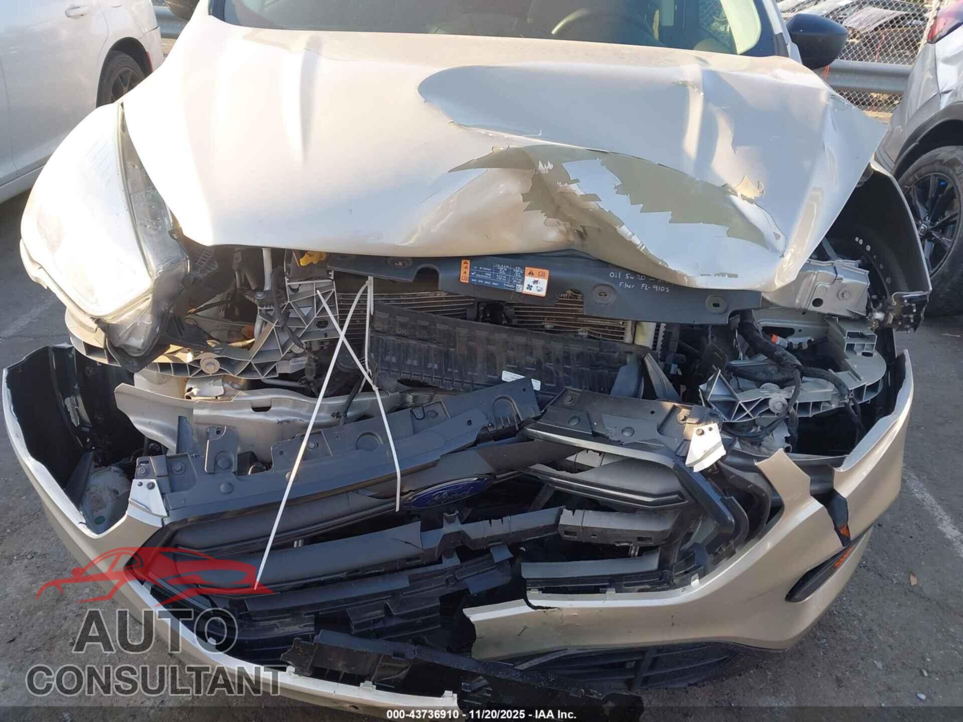 FORD ESCAPE 2017 - 1FMCU0F74HUA19513