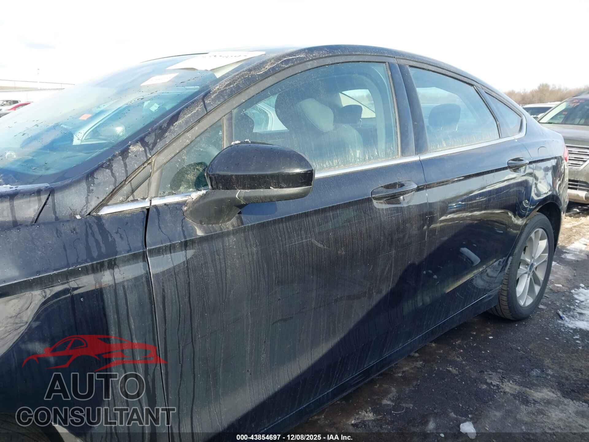 FORD FUSION 2020 - 3FA6P0LU7LR259146