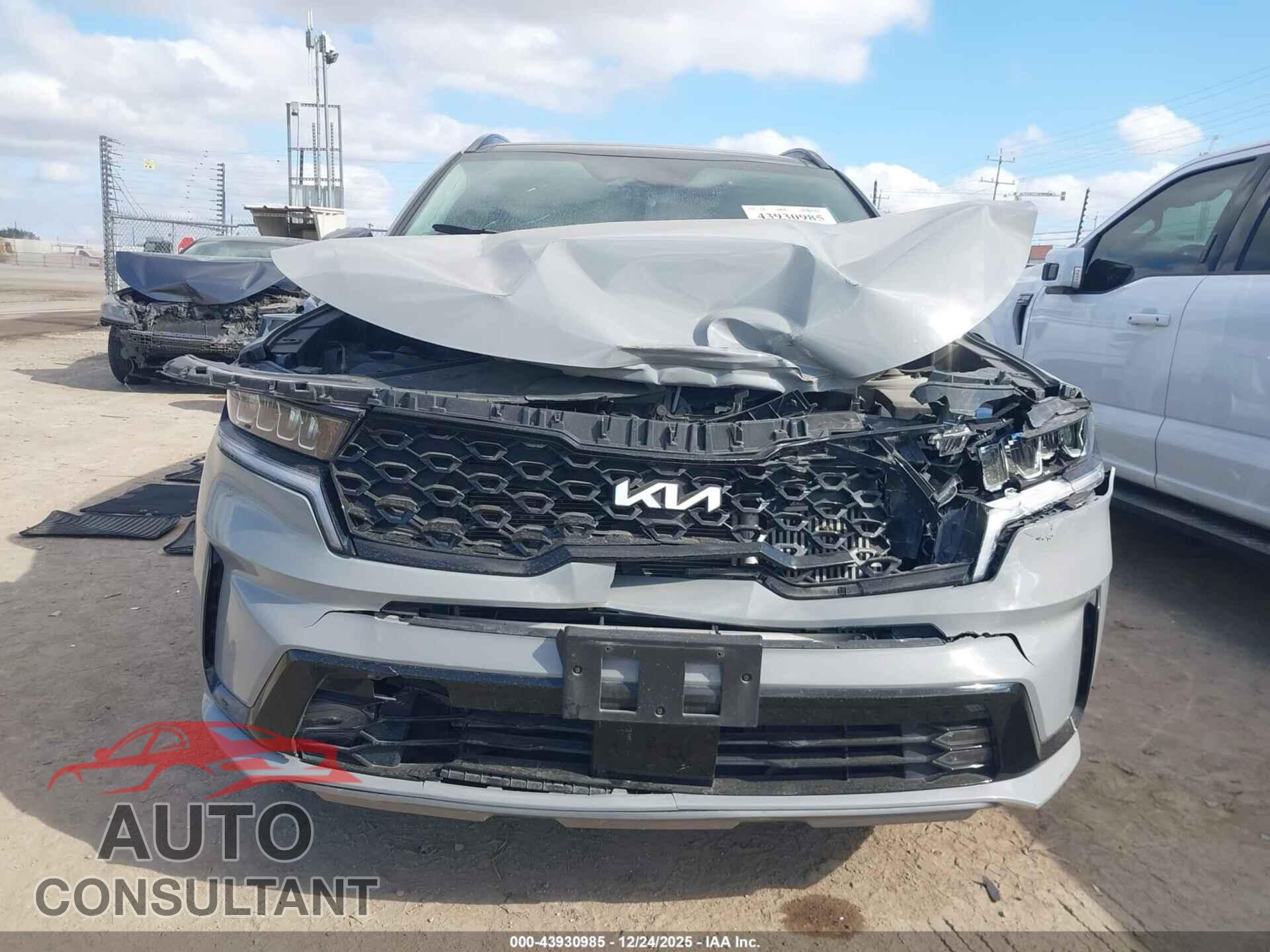 KIA SORENTO 2023 - 5XYRH4LF1PG196963
