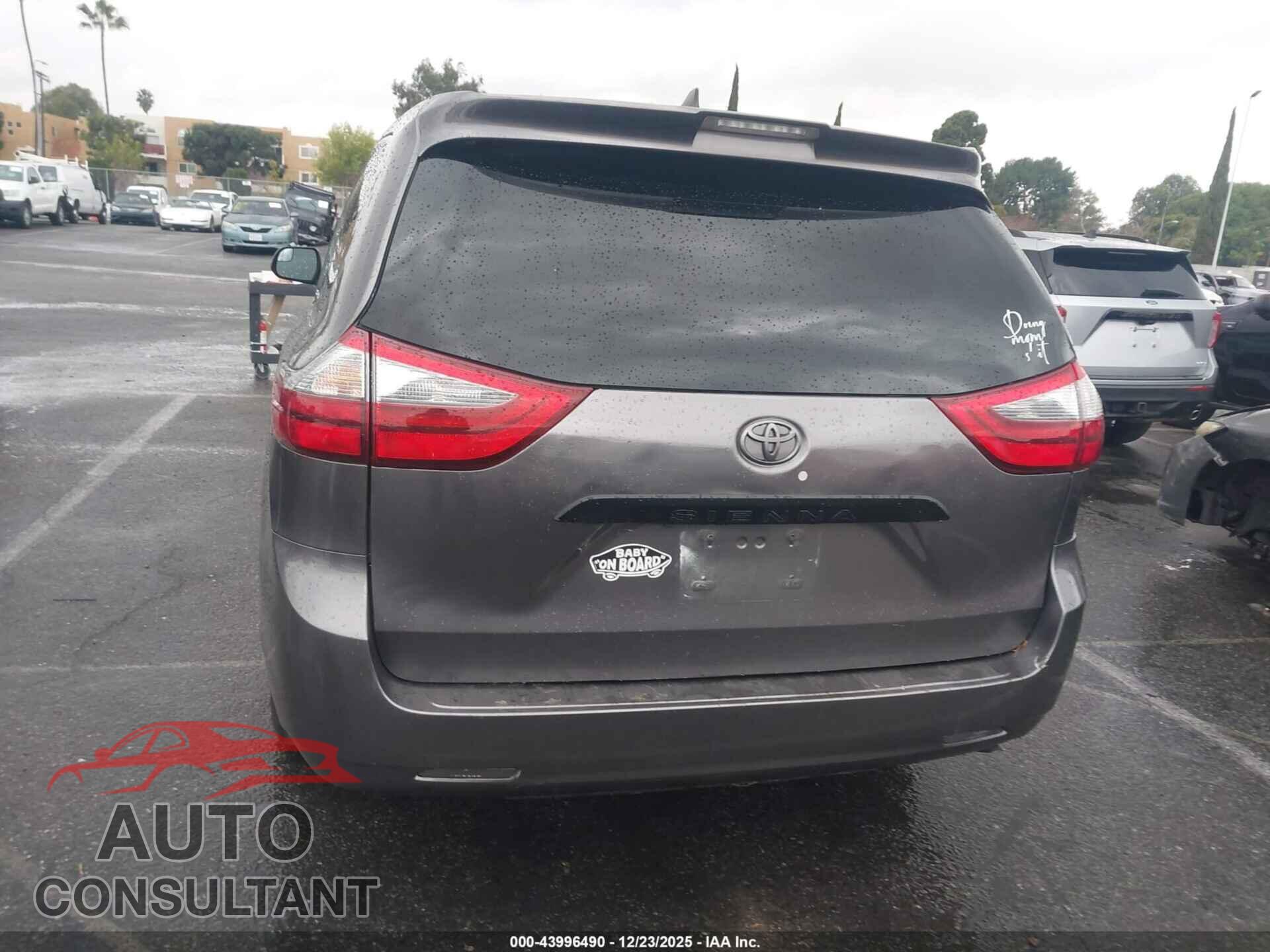 TOYOTA SIENNA 2020 - 5TDZZ3DC2LS053402