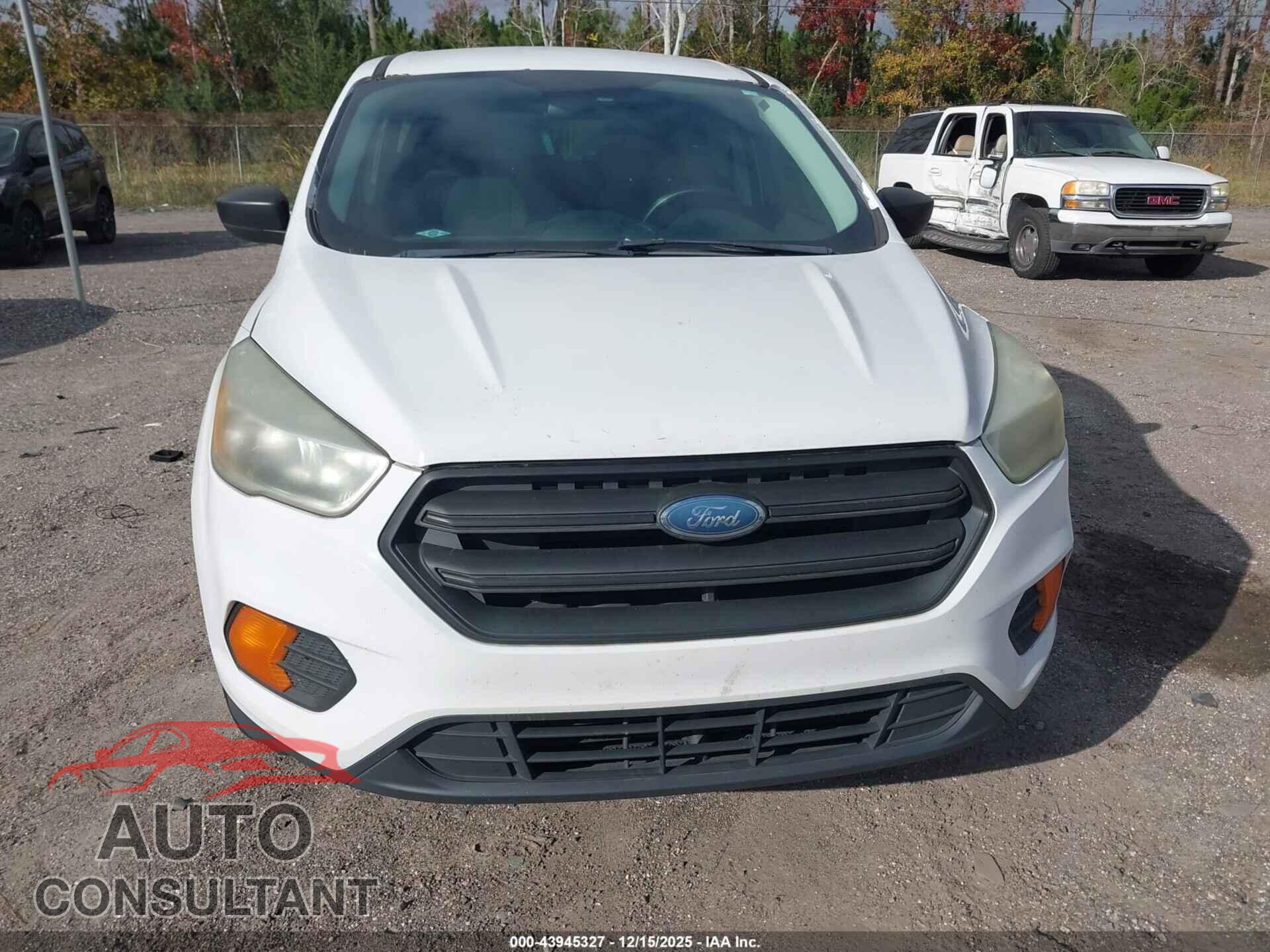 FORD ESCAPE 2017 - 1FMCU0F76HUC73403