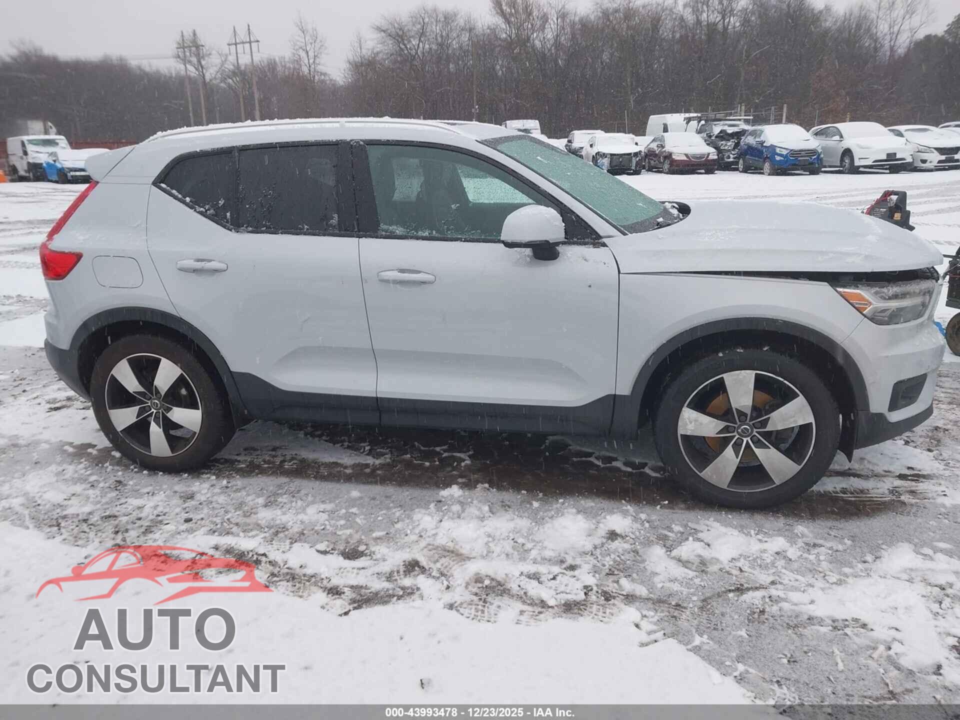 VOLVO XC40 2021 - YV4162UK9M2471033